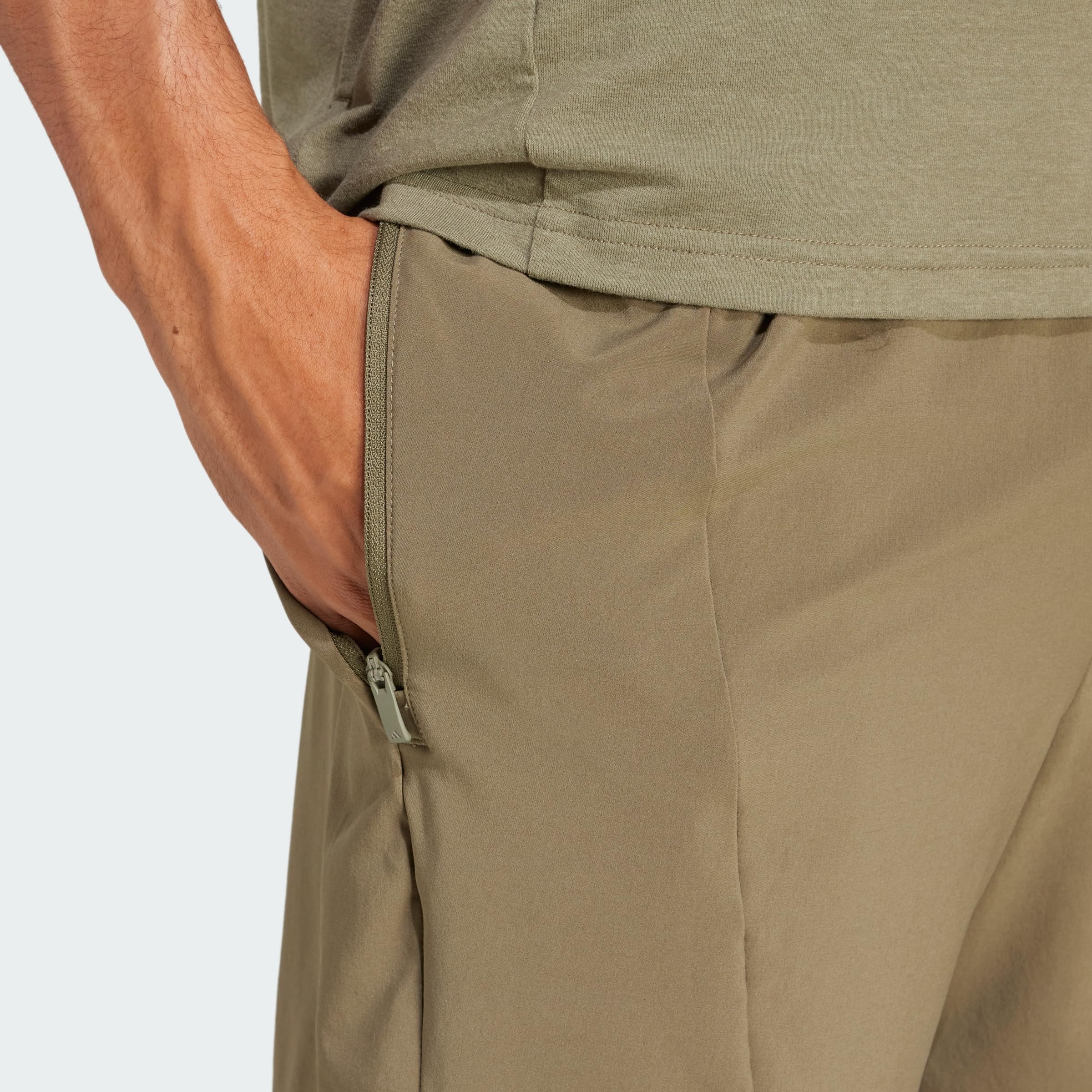 adidas Męskie spodenki treningowe przeznaczone do treningu, oliwkowa Strata, L 18 cm