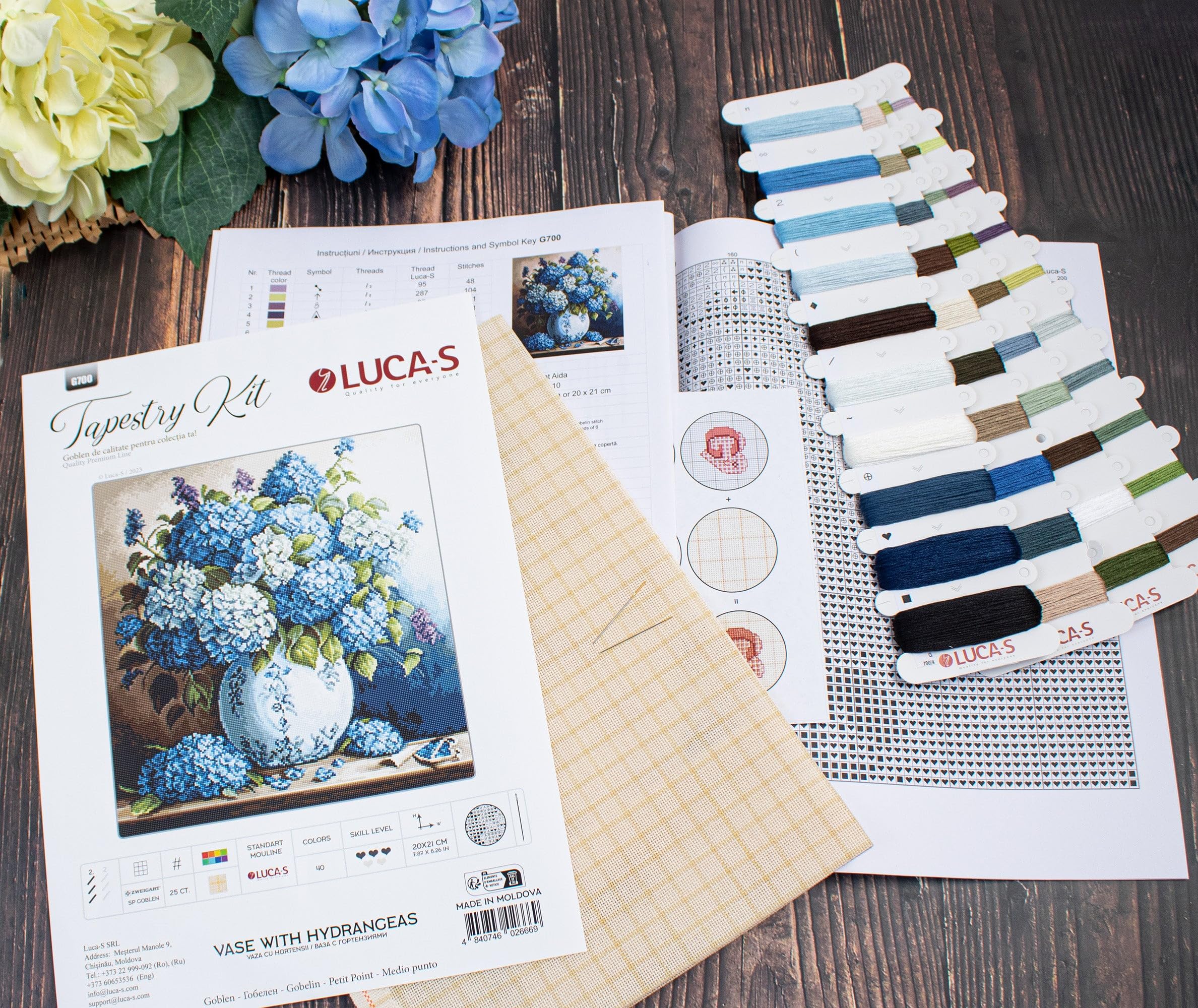 Luca-S Gobelin Stickpackung Vase mit Hortensien Zählmuster, Multifarbig