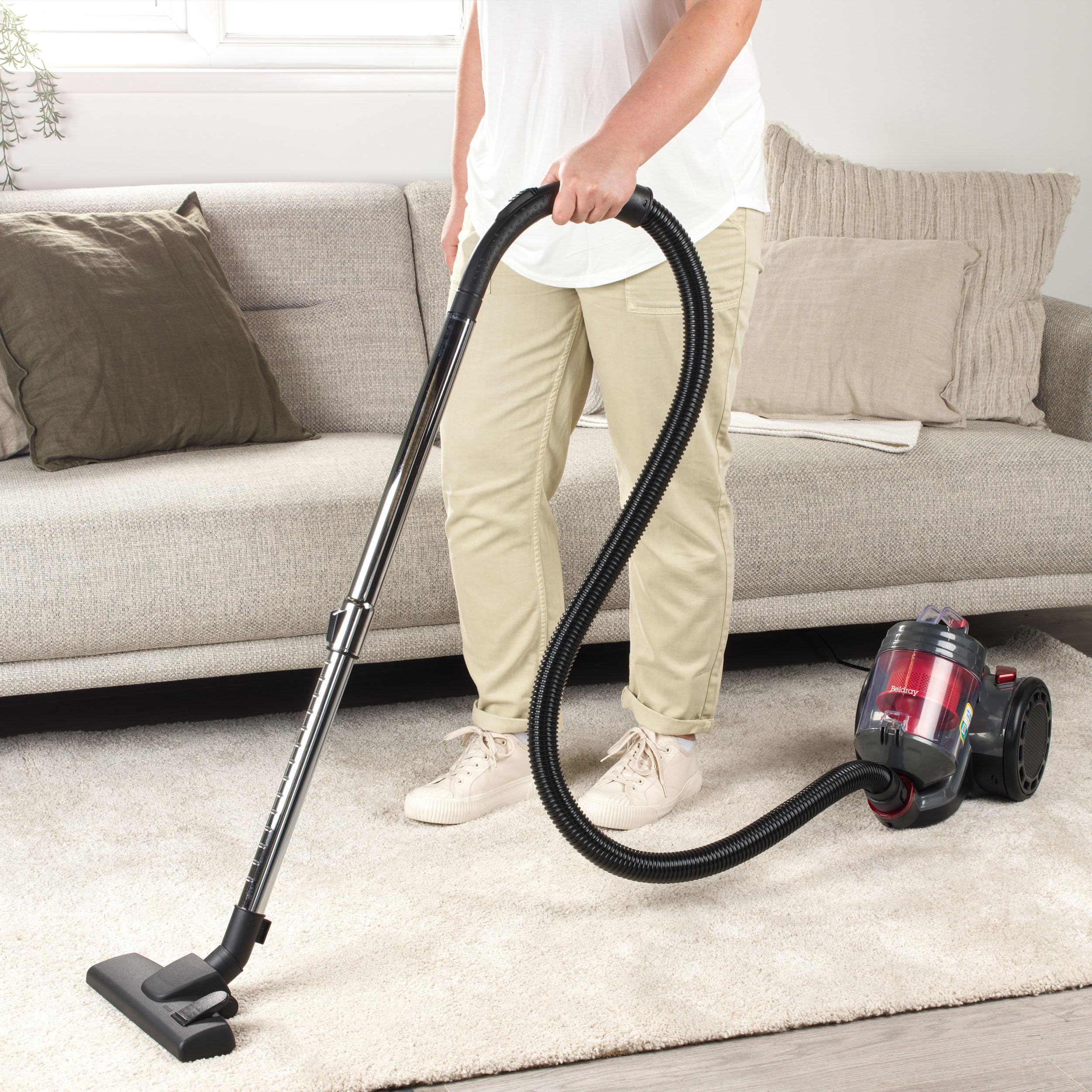 Beldray BEL0700TBVDE Aspirapolvere a cilindro compatto – PET Plus+, aspirapolvere senza sacco, aspirapolvere leggero per tappeti, spazzola Turbo per animali domestici, contenitore da 2 l, 700W, rosso