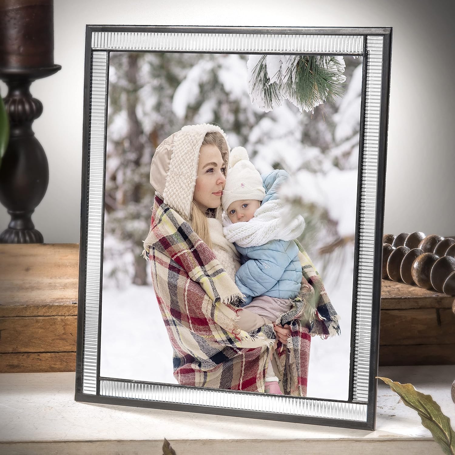 Large Picture Frames Clear Glass 5x7 Photo Vertical or Horizontal Table Top Modern Traditional Home or Office Decor Wedding Anniversary Family Graduation Gift J Devlin Pic 322-57HV