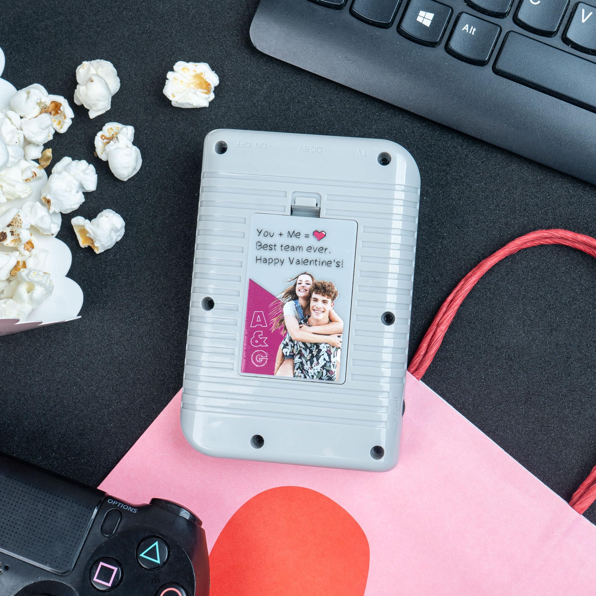 Wanapix | Console Rétro Portable Personnalisée | 256 Jeux Vidéo Classiques | Graphismes 8 Bits en Couleur | Fonctionne sur Batterie et se Recharge Via Câble USB-C