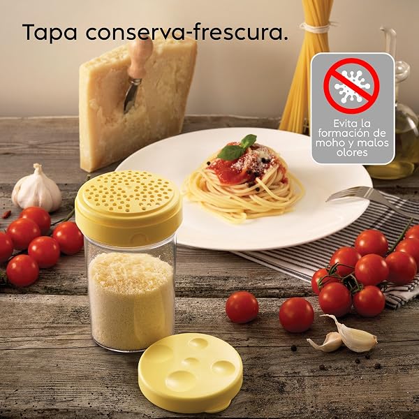 Snips - Espolverador de Queso Rallado, Quesera y Contenedor de Queso Frigorífico 2en1 - Recipientes para Alimentos con Desmenuzado y Dosificador de Quesos Integrado, 300 ml, Ø8.5x14.5cm Made in Italy Dispensador de queso 0.3 Litre - 3