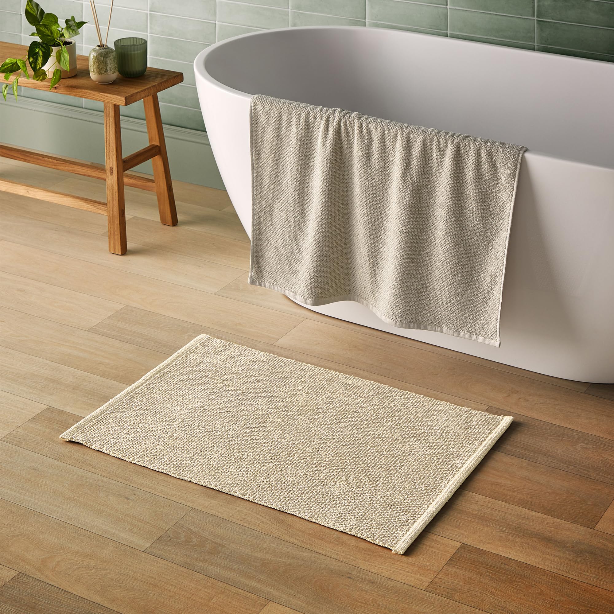 Silentnight Textured Knot Bathmat Natural - Super Soft & Quick Drying 100% Cotton BCI - Handcrafted Fully Knotted Loop Bathmat - 80 x 50cm - Machine Washable, Natural