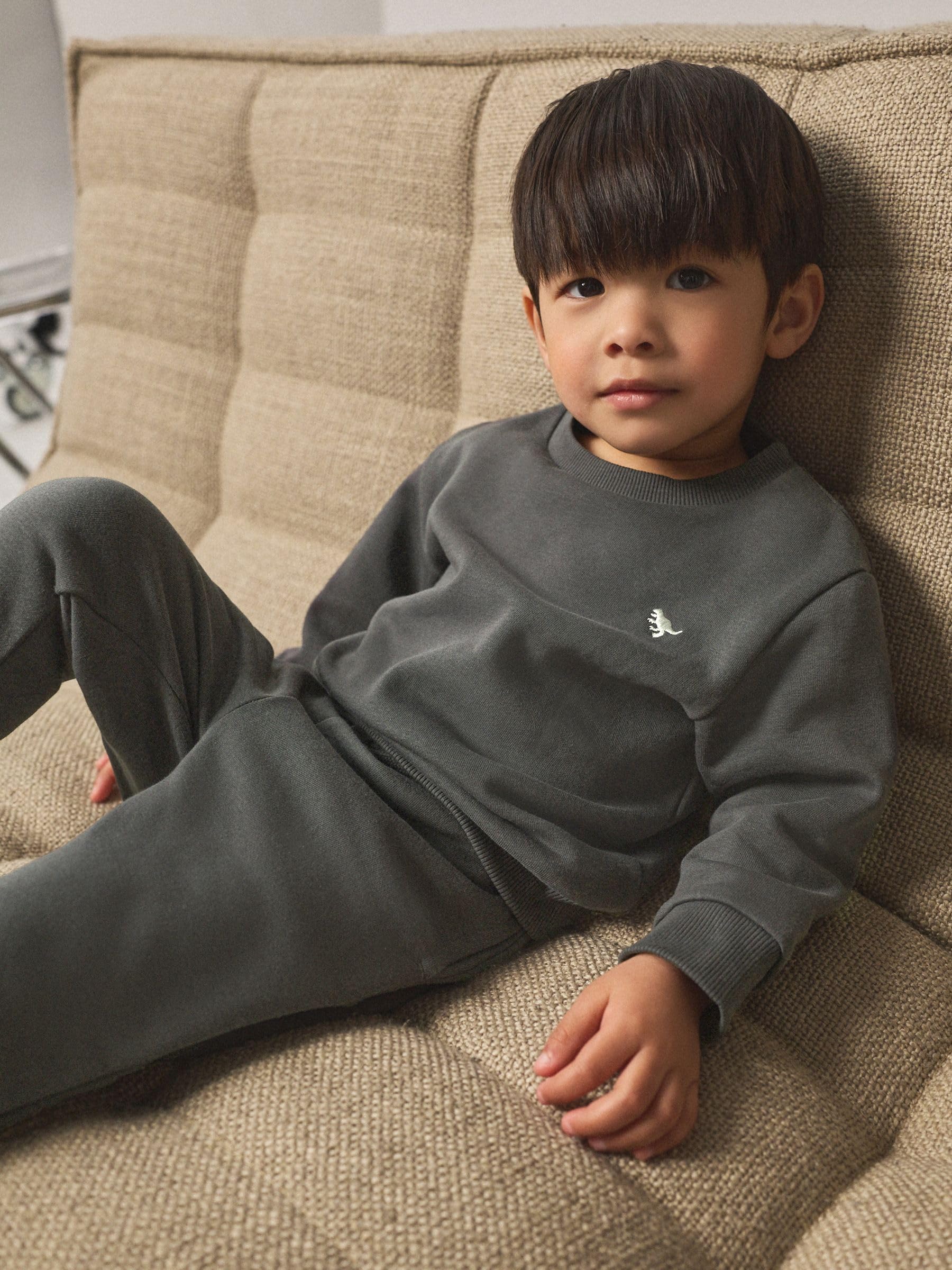 NEXT Niños Conjunto de sudadera y pantalones de chándal con logotipo