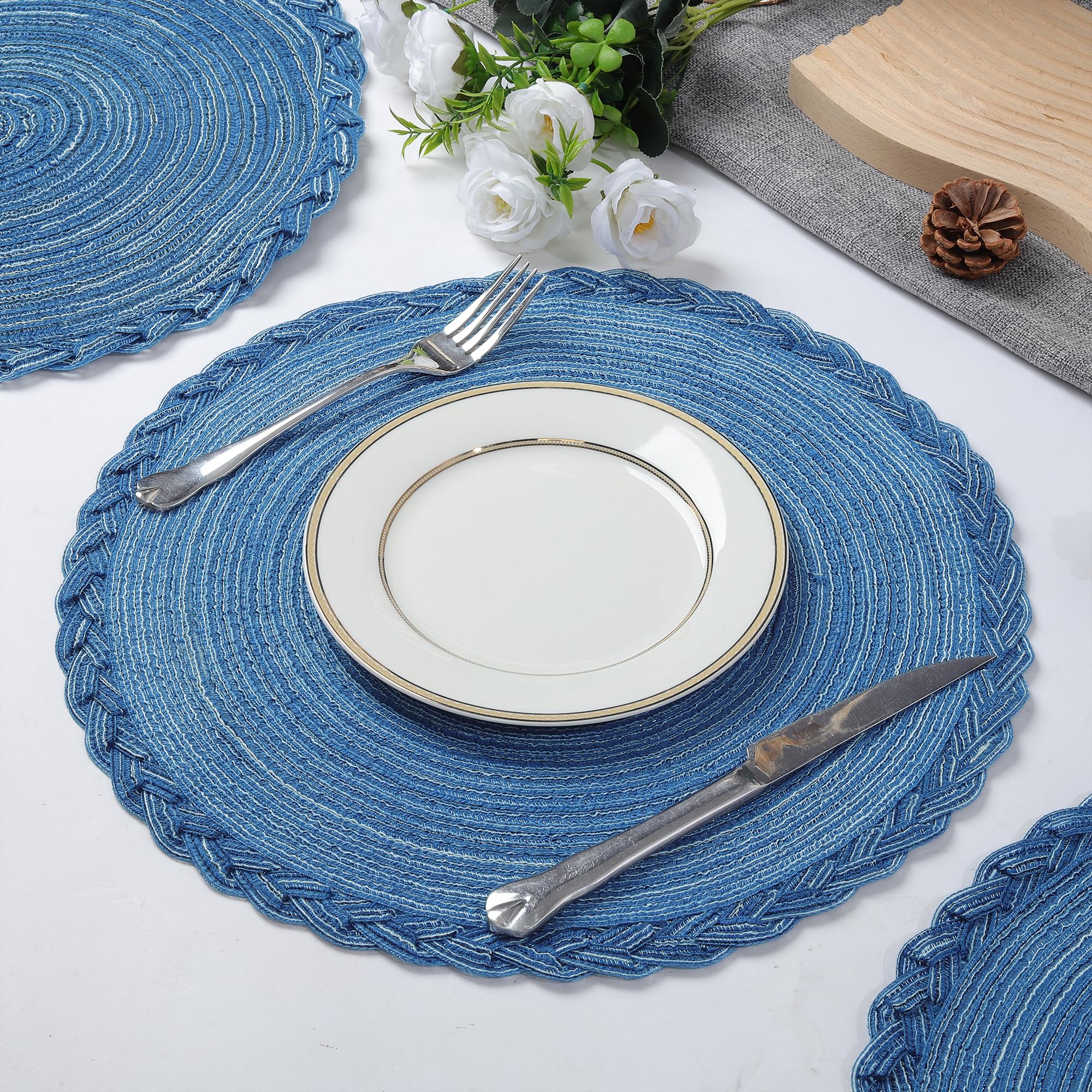 fanquare Blue Round Christmas Placemats Set of 4, 38 cm Cotton Braide Heat Resistant Modern Place Mats - Image 3