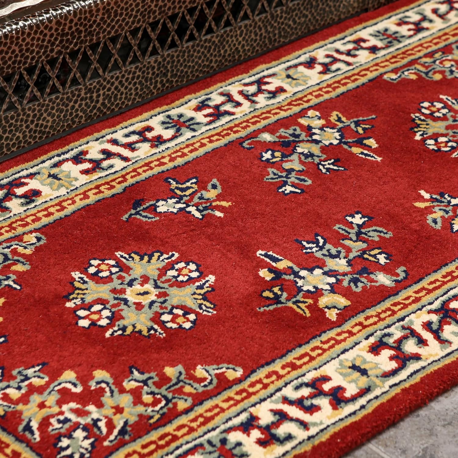 Minuteman International Burgundy, 56x26-in Oriental Rectangular Rug