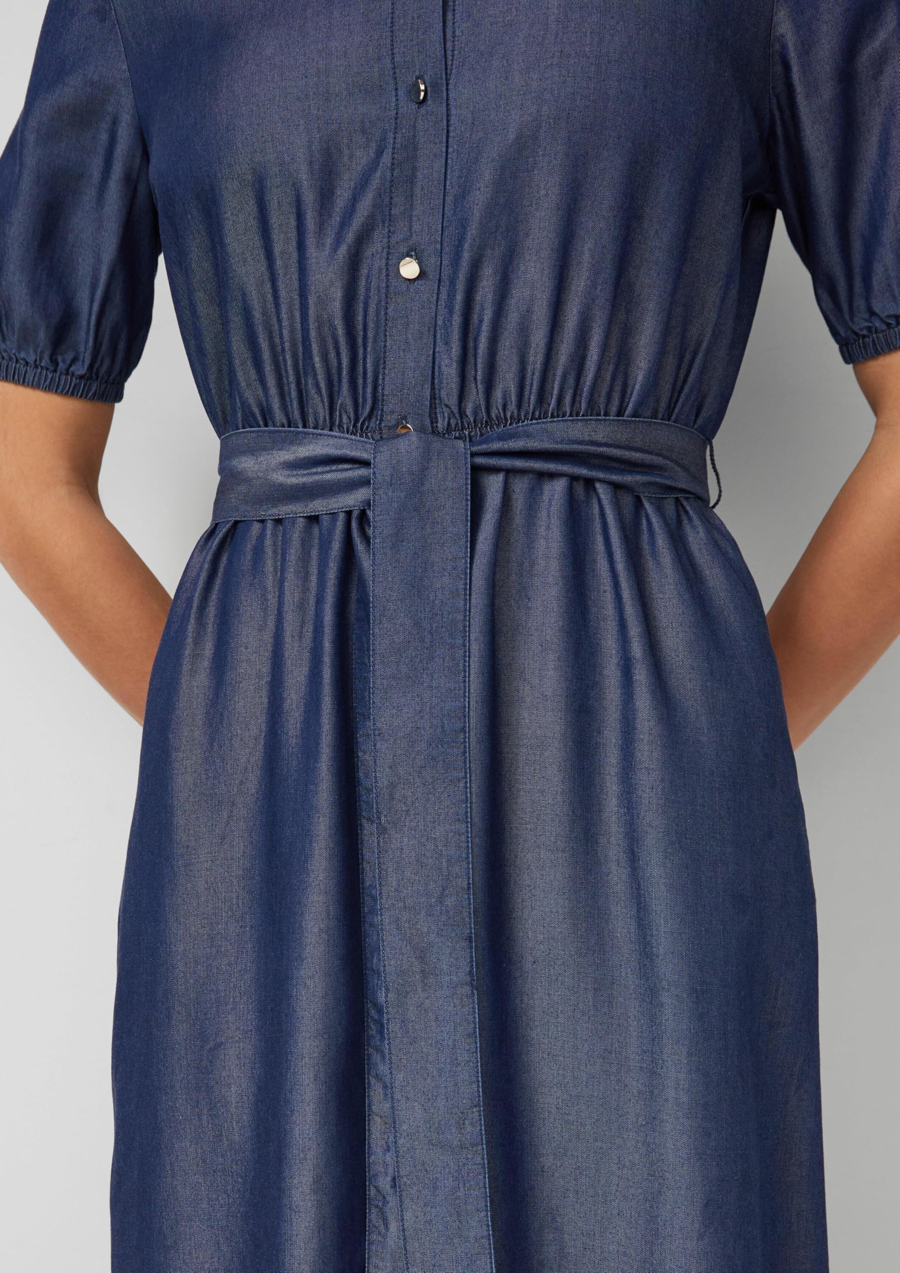 s.Oliver Midi-Hemdblusenkleid aus Lyocell mit Bindegürtel