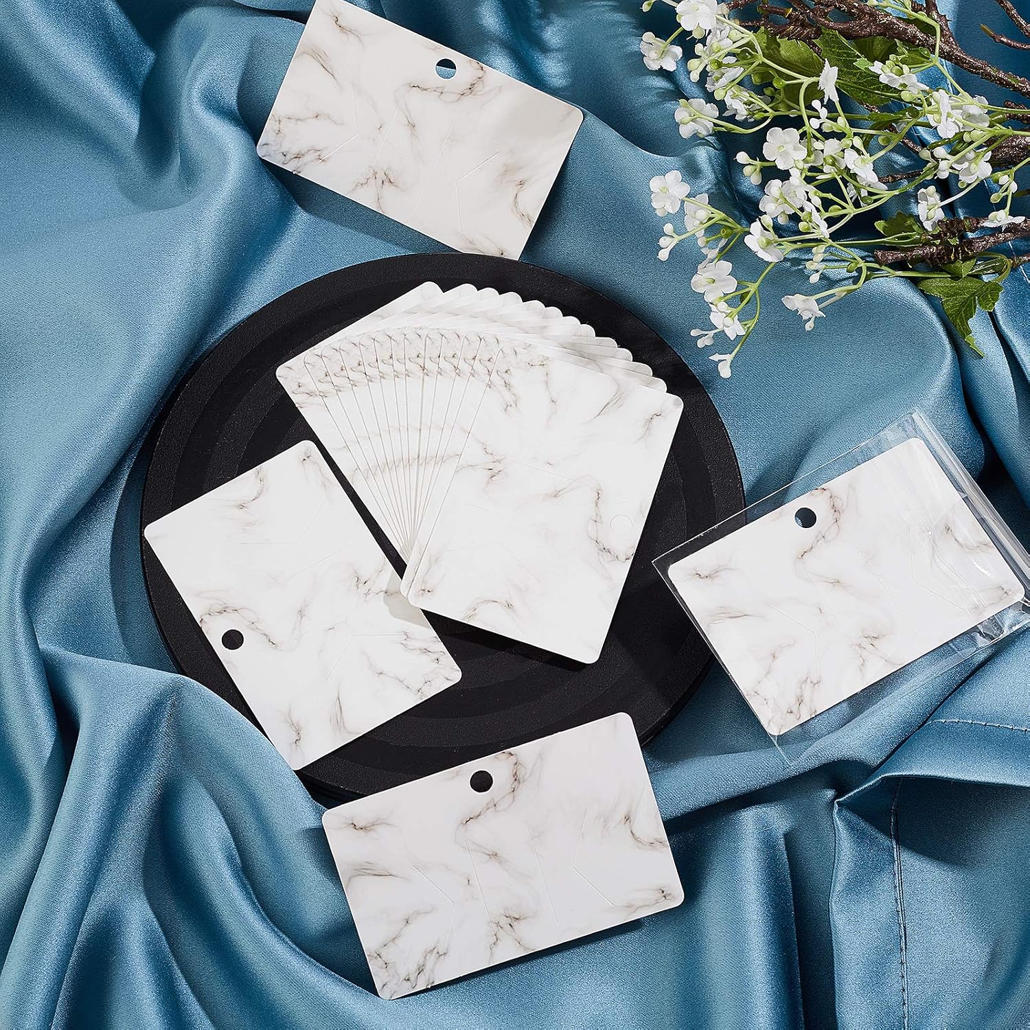 PH PandaHall 100pcs Hair Bow Holder, Marble Pattern Hair Clip Display Cards 3.9x2.5” Rectangular Cardboard Hair Clip Hanger with 100pcs OPP Bags for Jewelry Hair Accessory Selling Small Business image 2