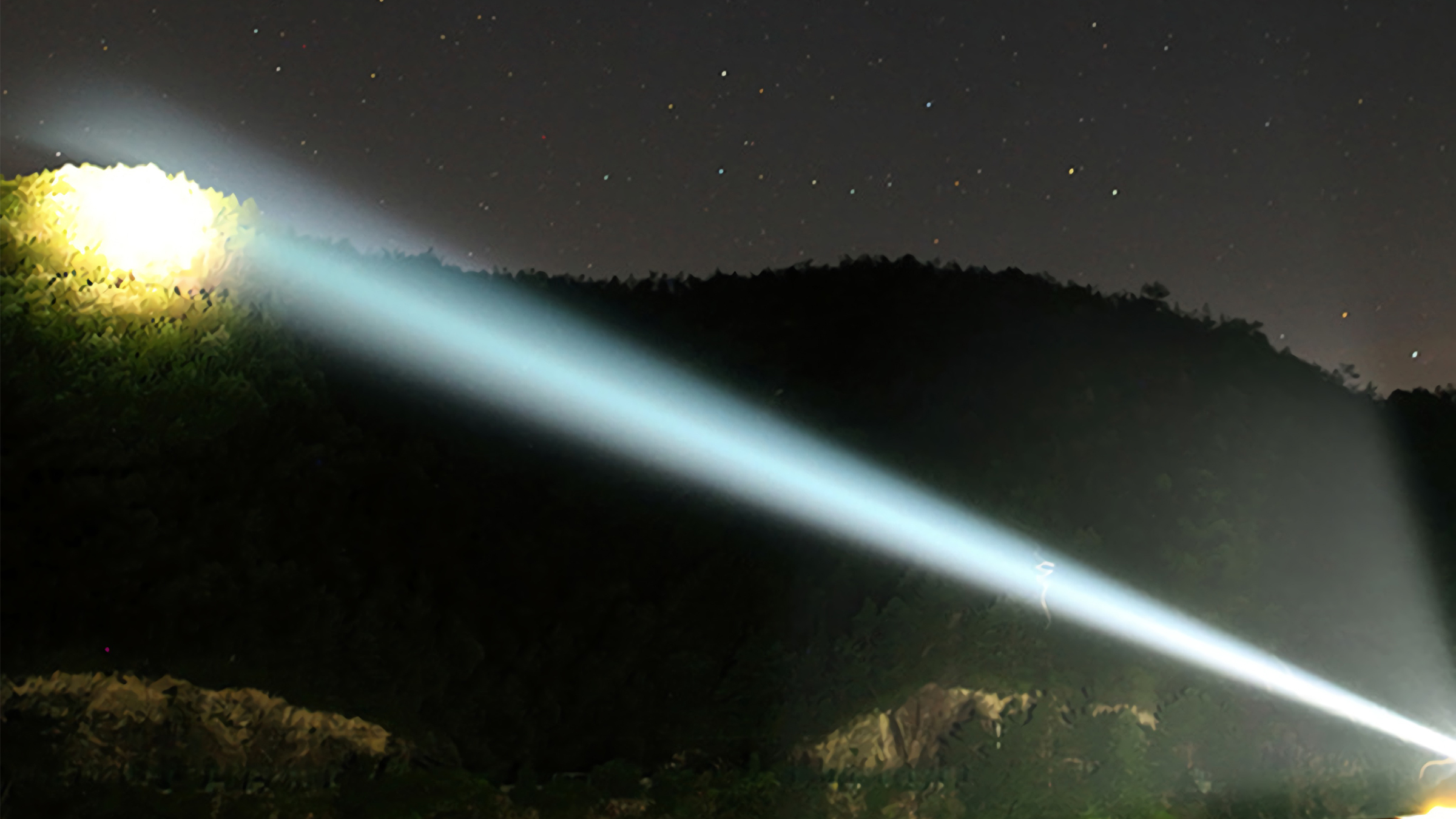Watch 1500 Meters Long Range Beam LED Flashlight on Amazon Live