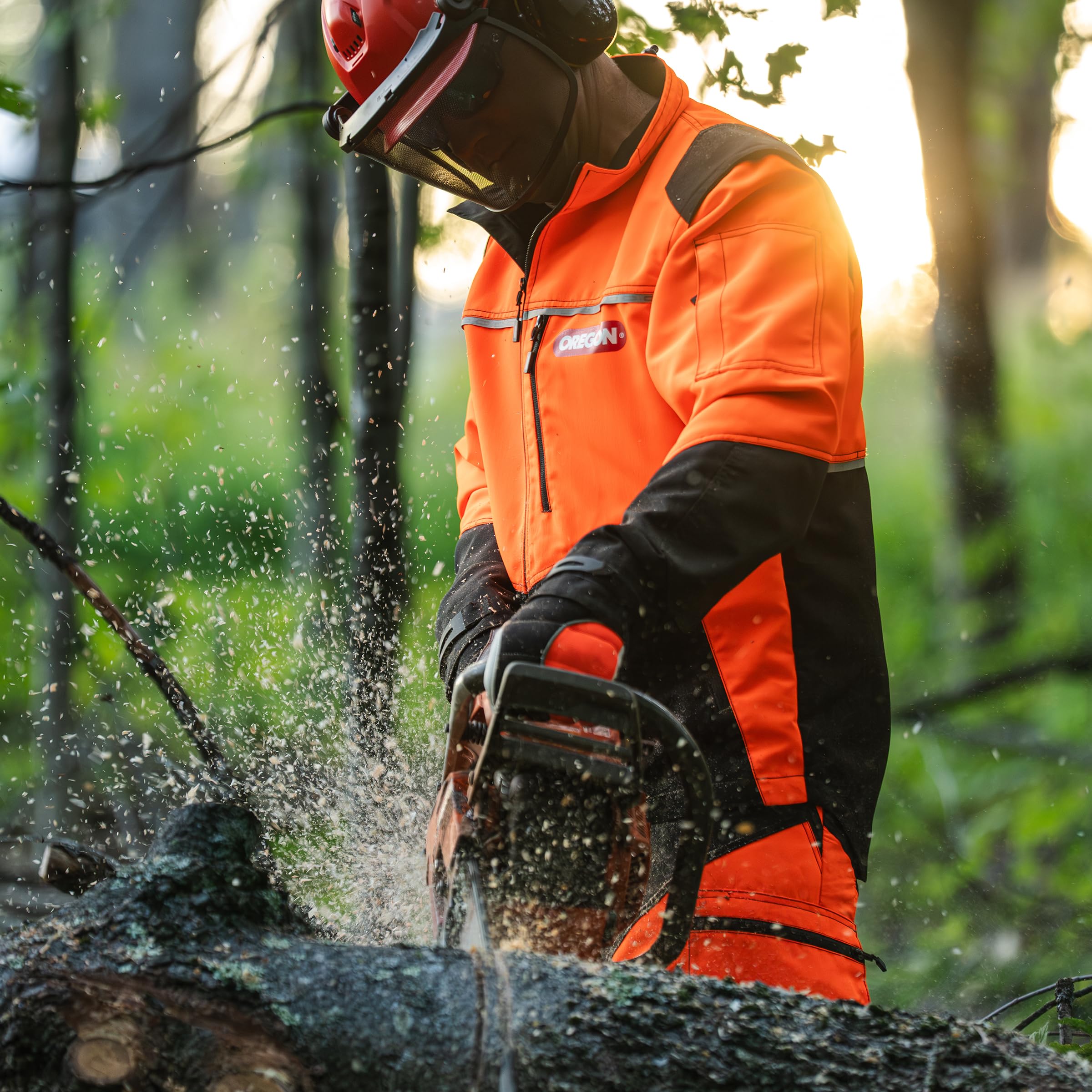 Oregon Protect Pro Veste Haute Visibilité, EPI Professionnel Toutes Saisons, Déperlante, Respirante, Bandes Réfléchissantes, 5 Poches, pour Tronçonneuse, Travaux Forestiers et Extérieurs
