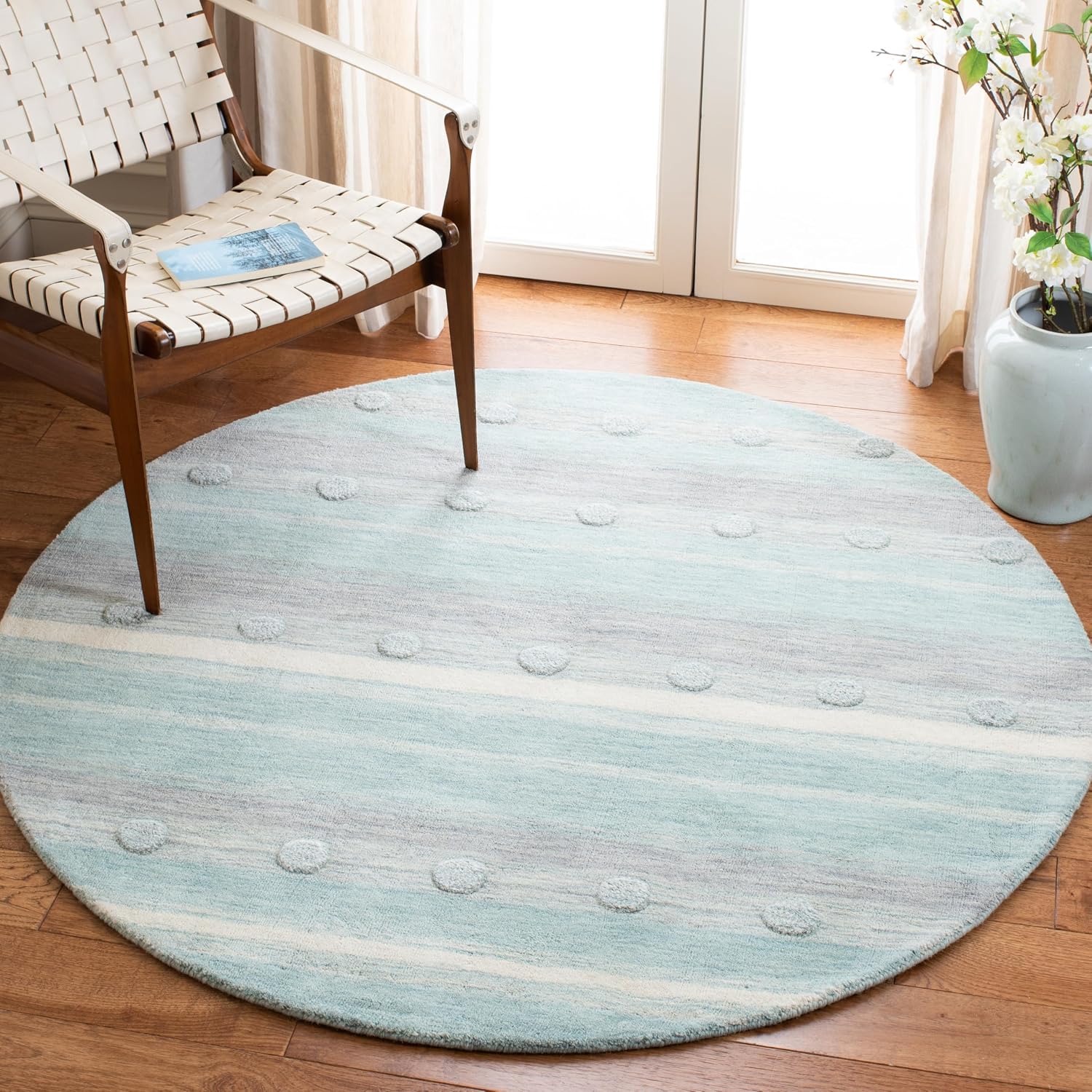 SAFAVIEH Kids Collection Area Rug - 6' x 9', Light Blue & Pink, Handmade Stripe Wool, Ideal for High Traffic Areas in Living Room, Bedroom (SFK801M)