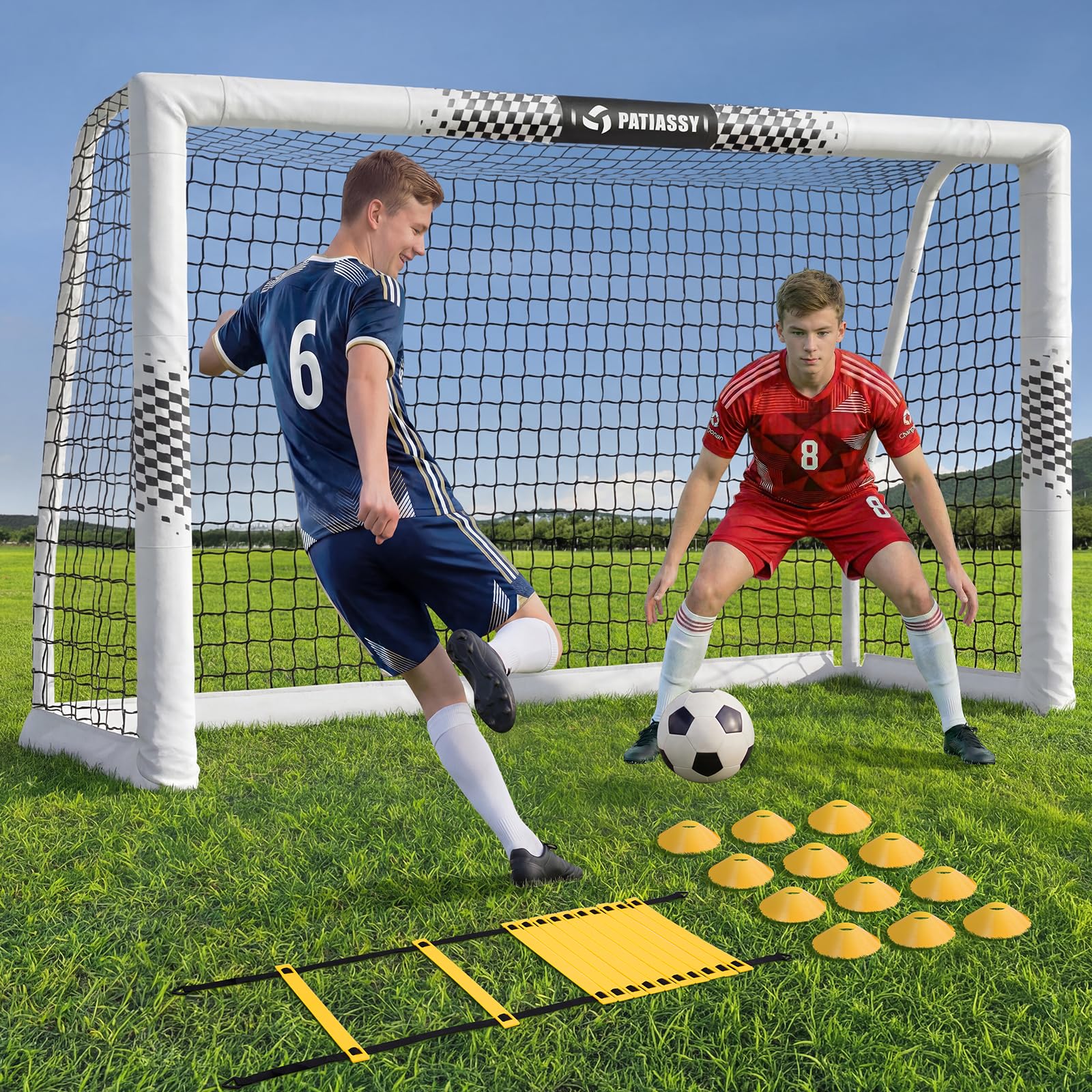Fußballtor für den Garten, 240 x 160 cm, robustes Fußballnetz mit sicherheitsgepolsterten Metallpfosten, langlebiges Tor mit Trainingsset (Leiter und 12 Hütchen) für Kinder, Jugendliche und Erwachsene