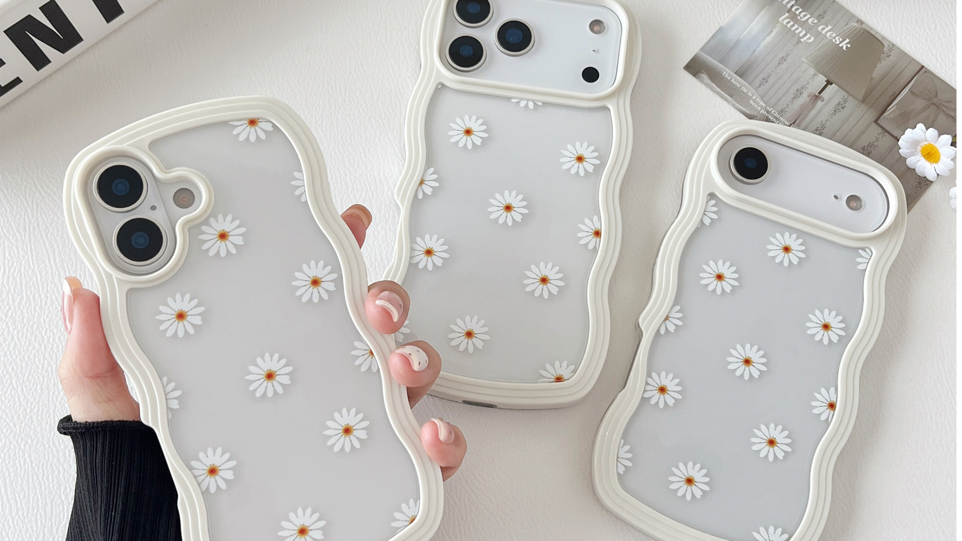 新品  可愛い⭐️iPhone13Pro対応ケース Amazon | ZTOFERA iPhone 13 Pro ケース用、クリアデイジー TPU