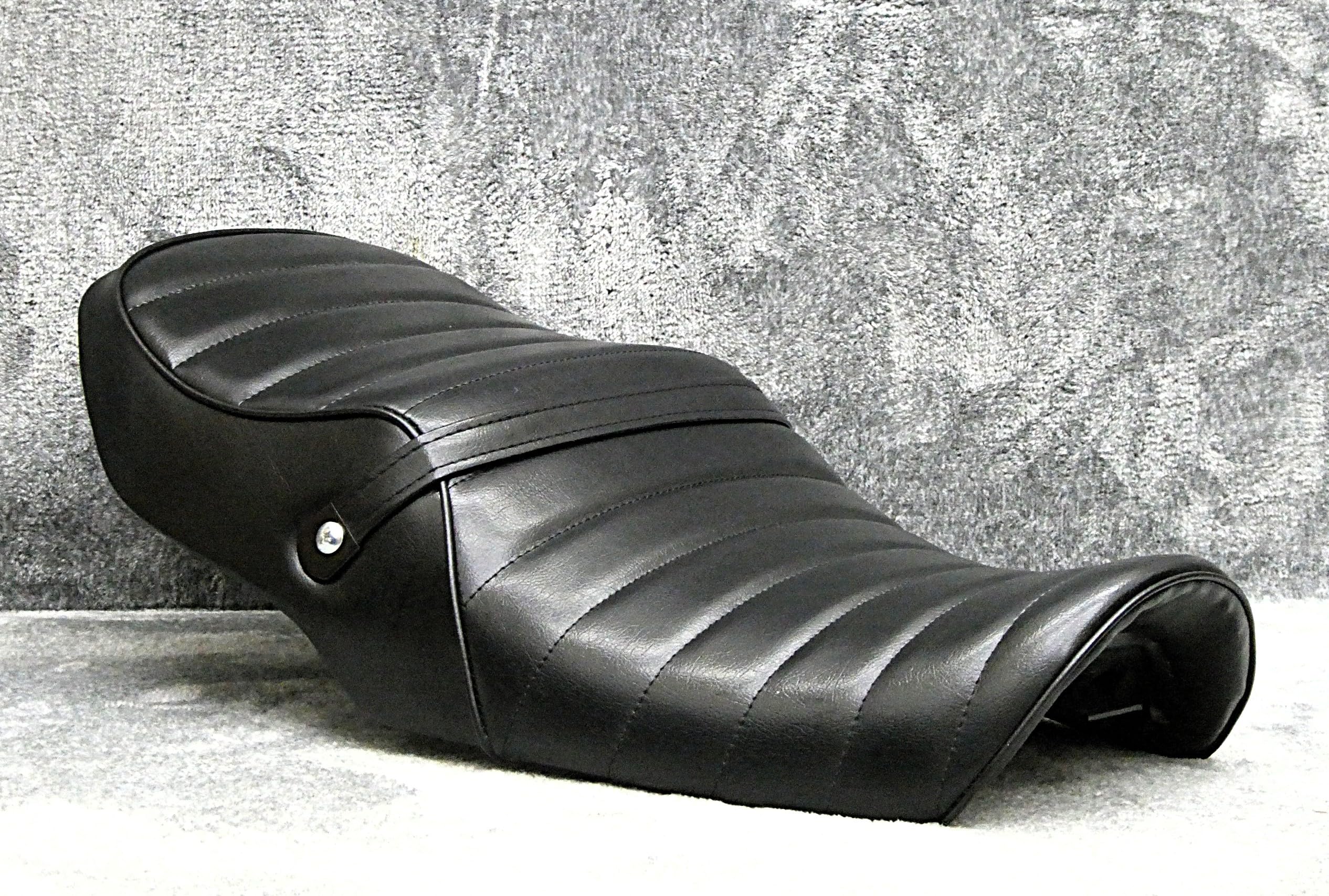 Amazon | GSX400インパルス前期 黒皮 タックロールシート/ブラック