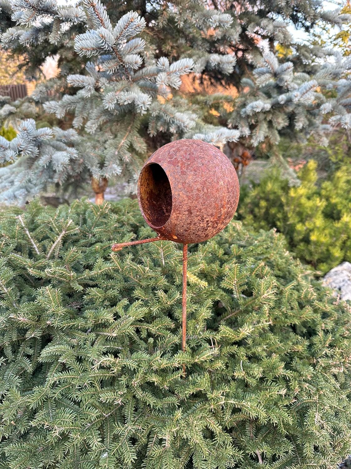 6” Bird Feeder Outdoor Garden Decor, Rusty Snack Bar Garden Stakes, Modern Metal Bird House, Rustic Bird Perch, Yard Art, Wildlife Feeder