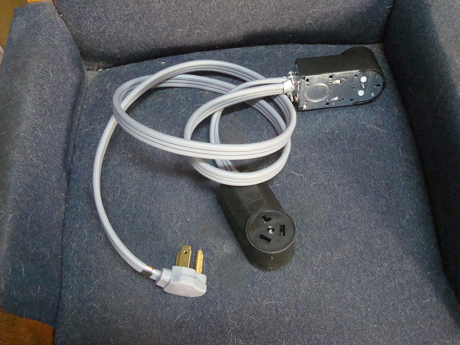 Y Adapter 10-30P 3-Pin Male Plug To Dual Dryer Receptacles 14-30R & 10-30R NEMA T Splitter power cable