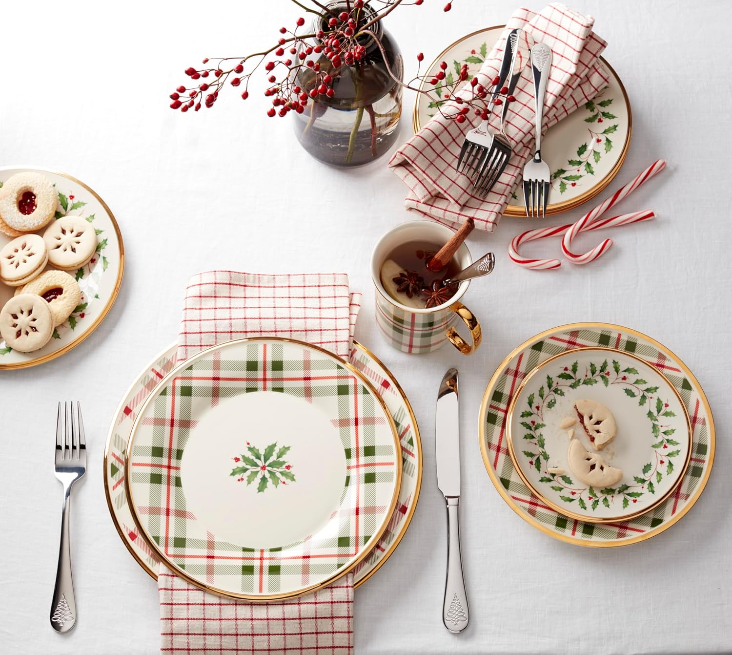 Lenox 894964 Holiday Plaid Accent Plates, Set of 4, Red & Green, Christmas Dinnerware, Hosting