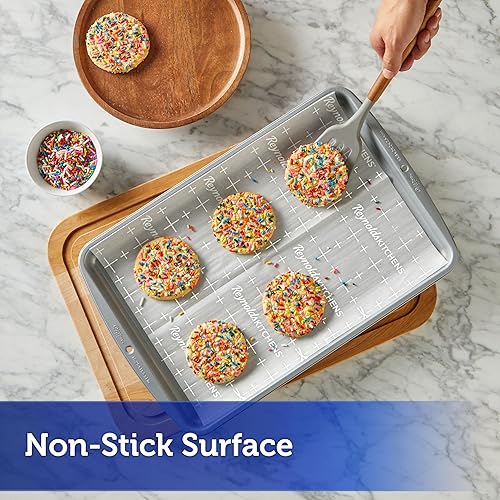 Miniatura 5 de Reynolds Kitchens, hojas para hornear galletas, papel vegetal precortado, 25 hojas (paquete de 4), 100 hojas en total