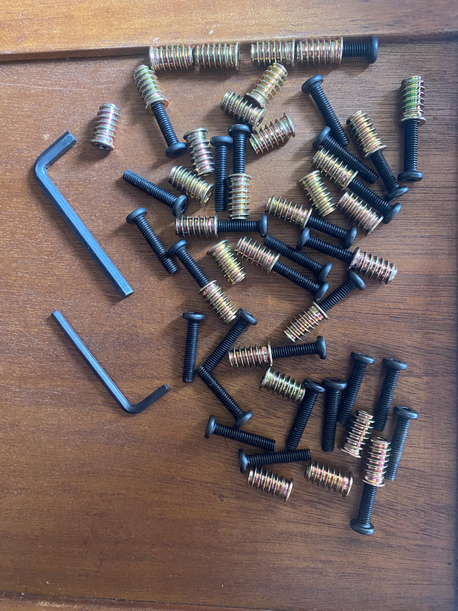 Amazon | 30個 埋め込みナット M6*10mm インサートナット