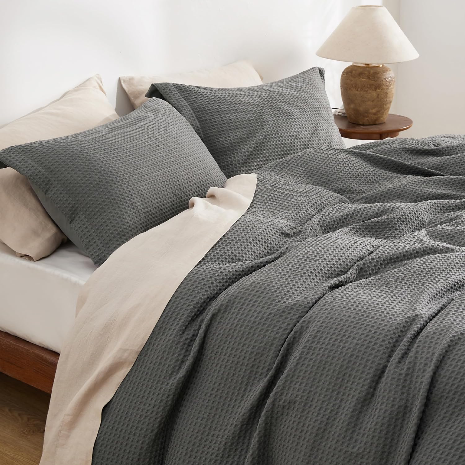 Bedsure Waffle Weave Duvet Cover Queen Size, Luxury, Soft & Breathable Comforter Cover for All Season, 3 Pieces Wrinkle-Resistant Zipper Bedding with 8 Corner Ties, Dark Grey