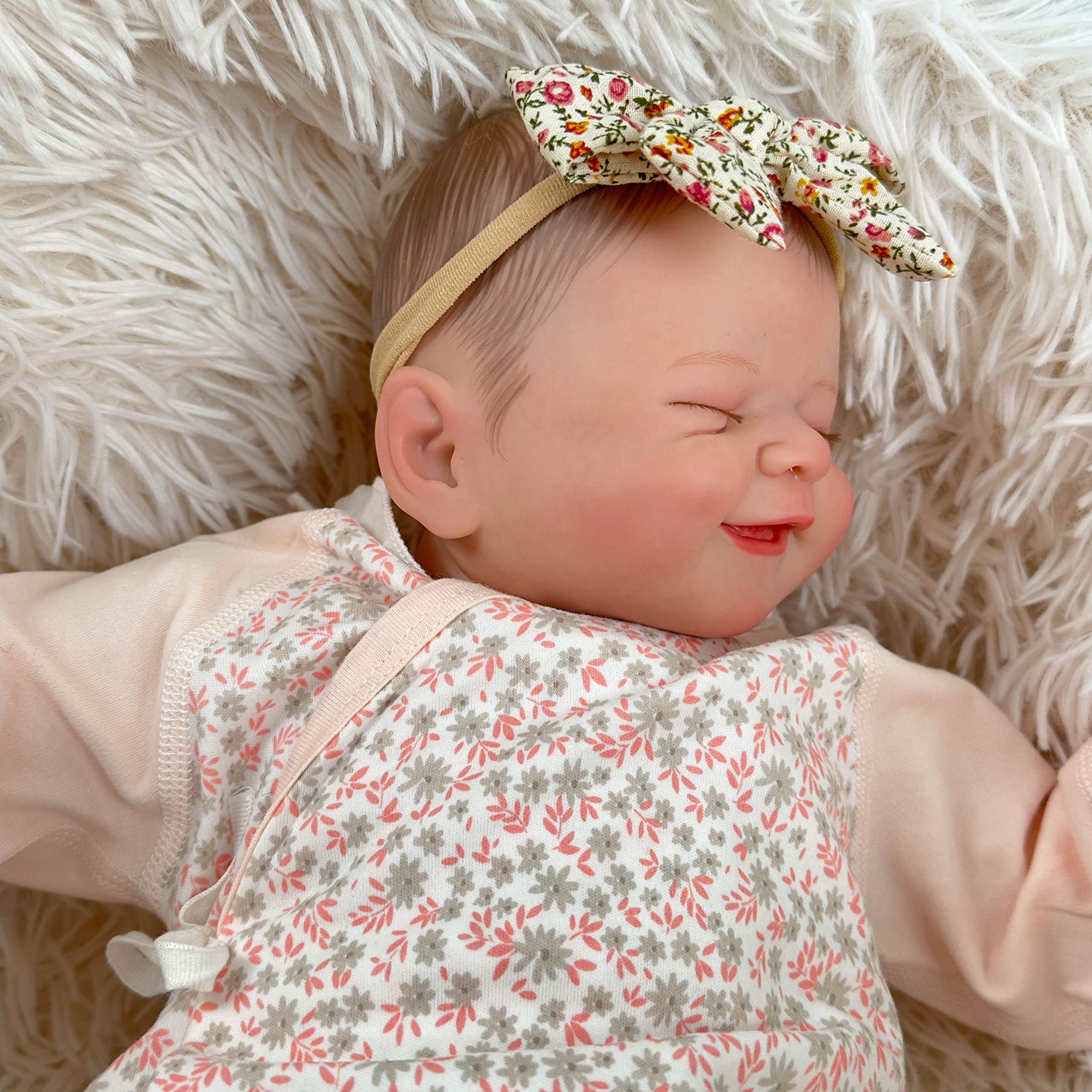 iCladle Reborn Baby Dolls Realistic 49 cm Neonato Baby Alive Dolls Real Life Reborn Dolls Carino Sorriso Viso con Outfit & Accessori Regalo per Età 3+