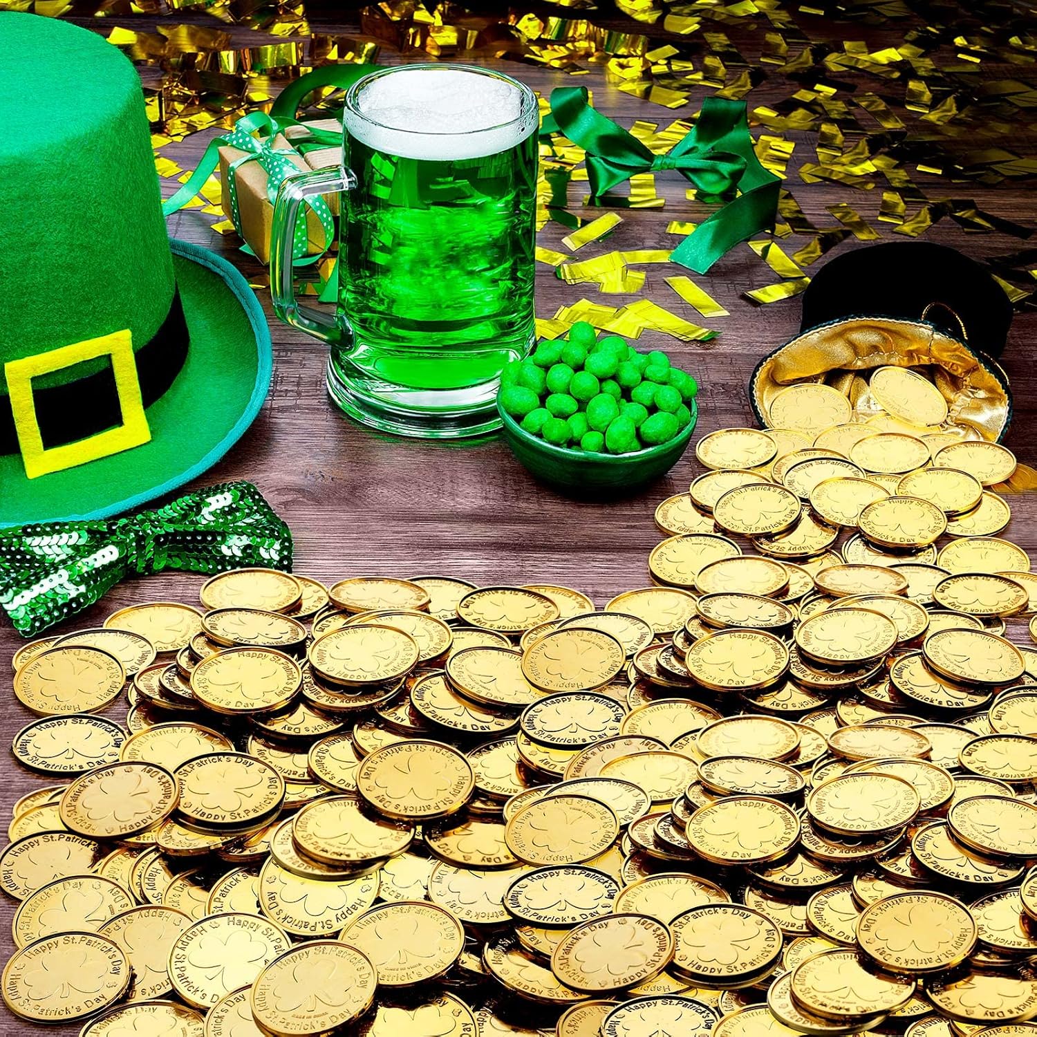 Sanwuta 400 Pieces Gold St. Patrick's Day Plastic Coins Bulk Lucky Shamrock Leprechaun Coins St Patricks Day Decorations with 3 Leaf Clover Patterns for Party Decoration Supplies