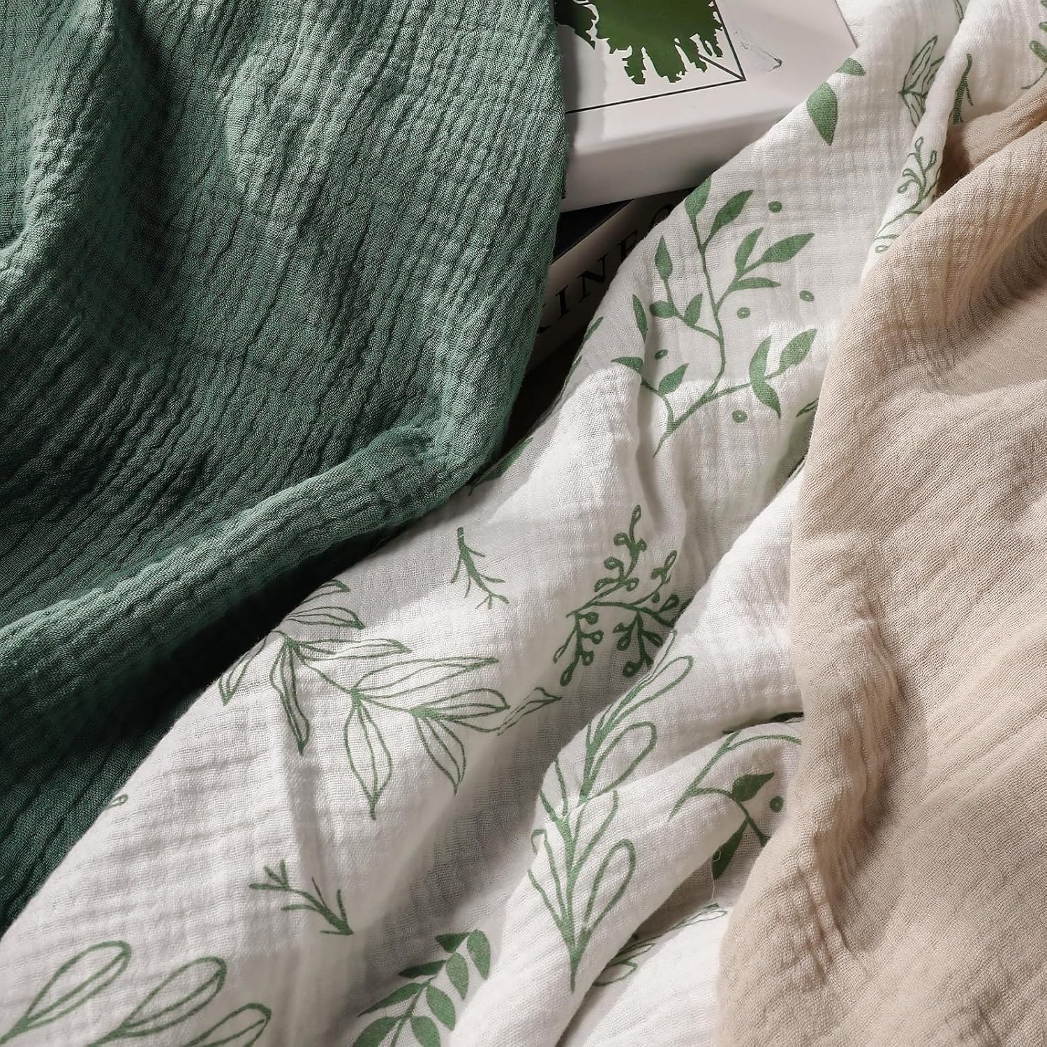 Muslin Swaddle Blankets for Newborn, 3 Pack Breathable Soft Receiving Blanket,Essentials Infant Shower Items,39 x 39 inches