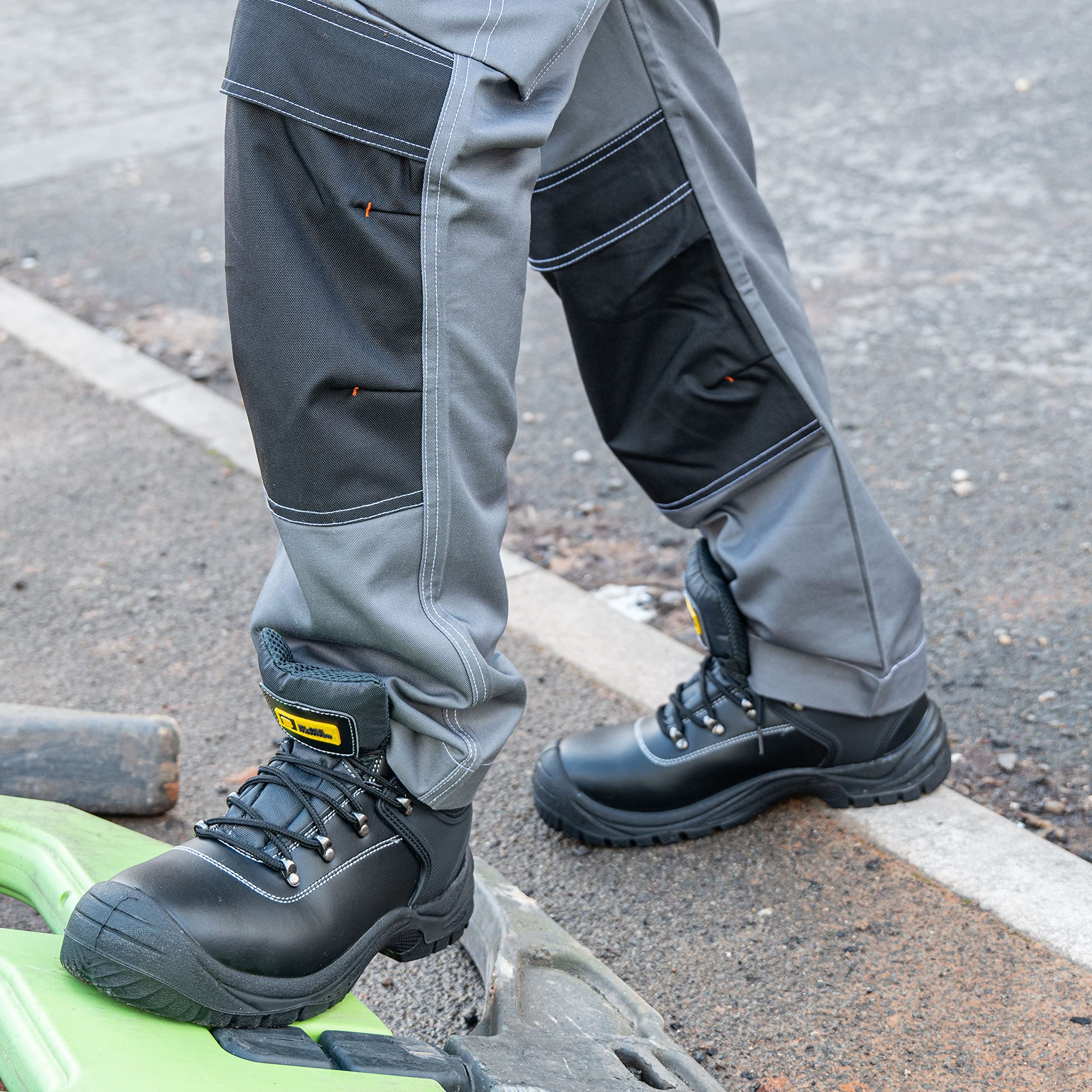 BLACK HAMMER Botas de seguridad con puntera de acero hombre Calzado de trabajo de cuero resistente y ligero S3 SRC 1700 Negro (43 EU)