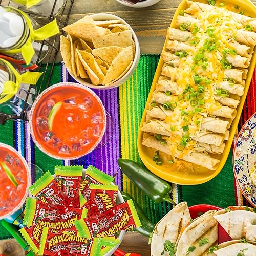 Miniatura 10 de Caramelos duros dulces y picantes cubiertos de chile en polvo, dulces mexicanos envueltos individualmente para compartir, piñatas o rellenos de