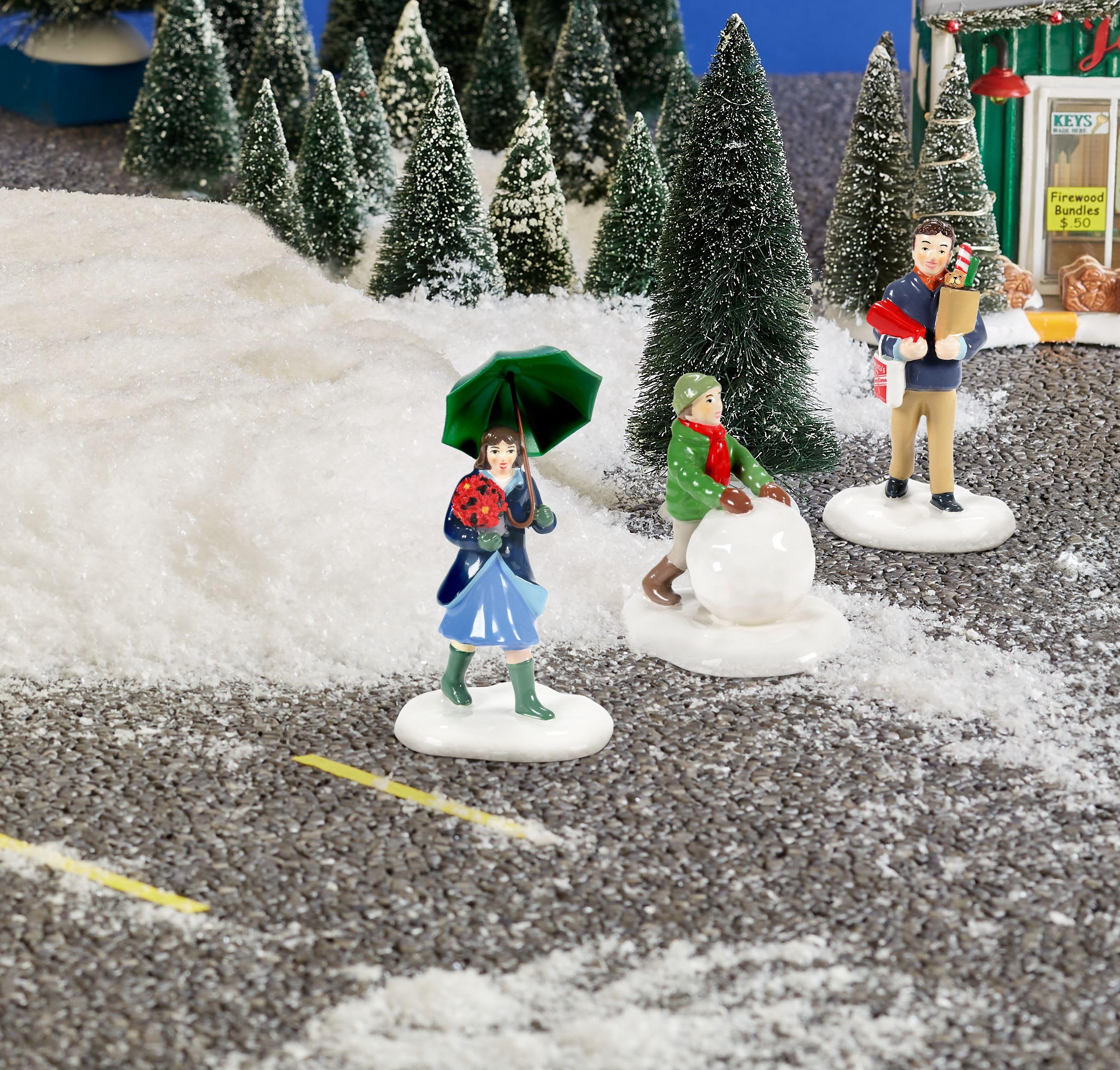 NEIGHBORHOOD ３点セット Amazon.com: Department 56 Snow Village Accessories Friends and