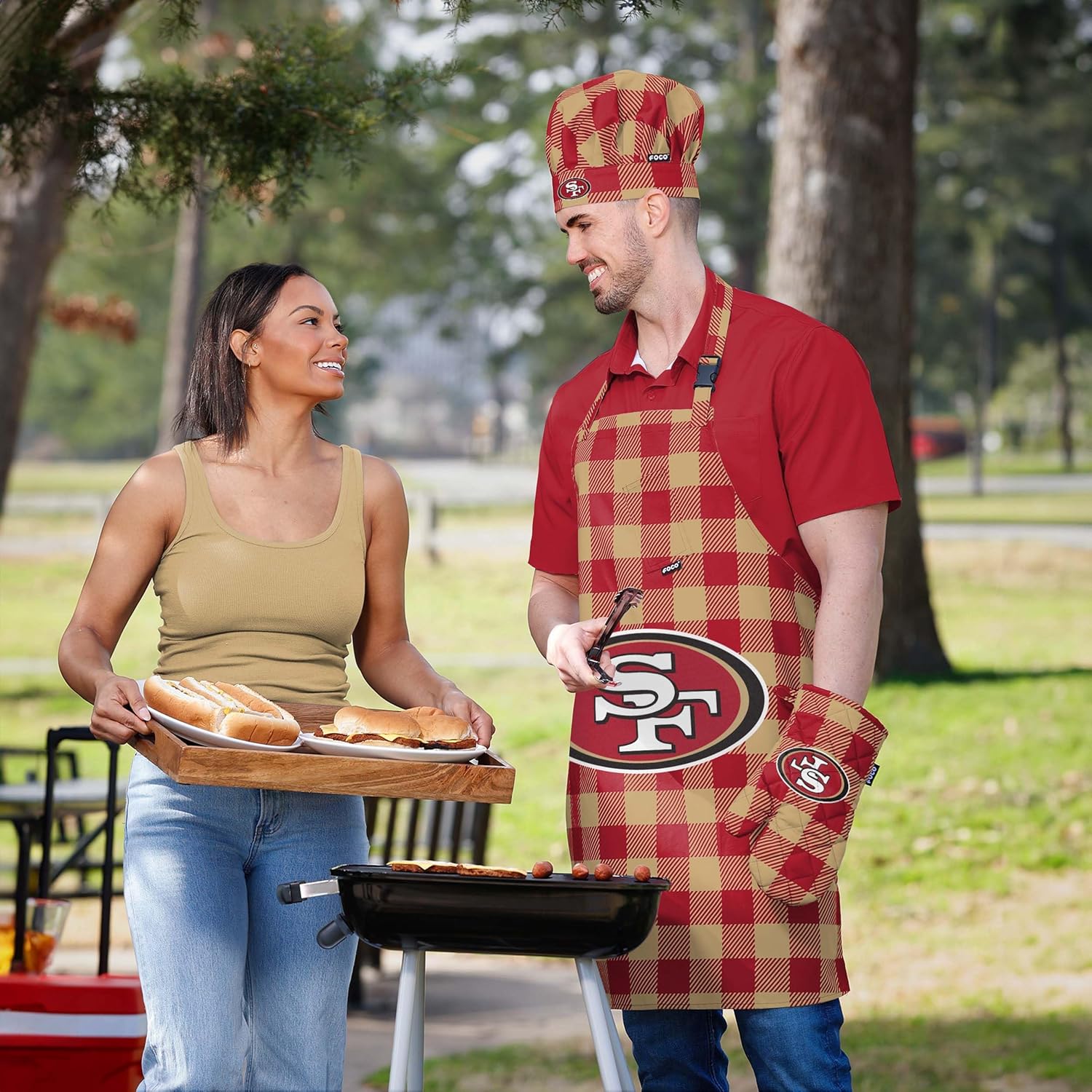 FOCO NFL Plaid Apron Chef Hat Oven Mitt 3 Piece Set