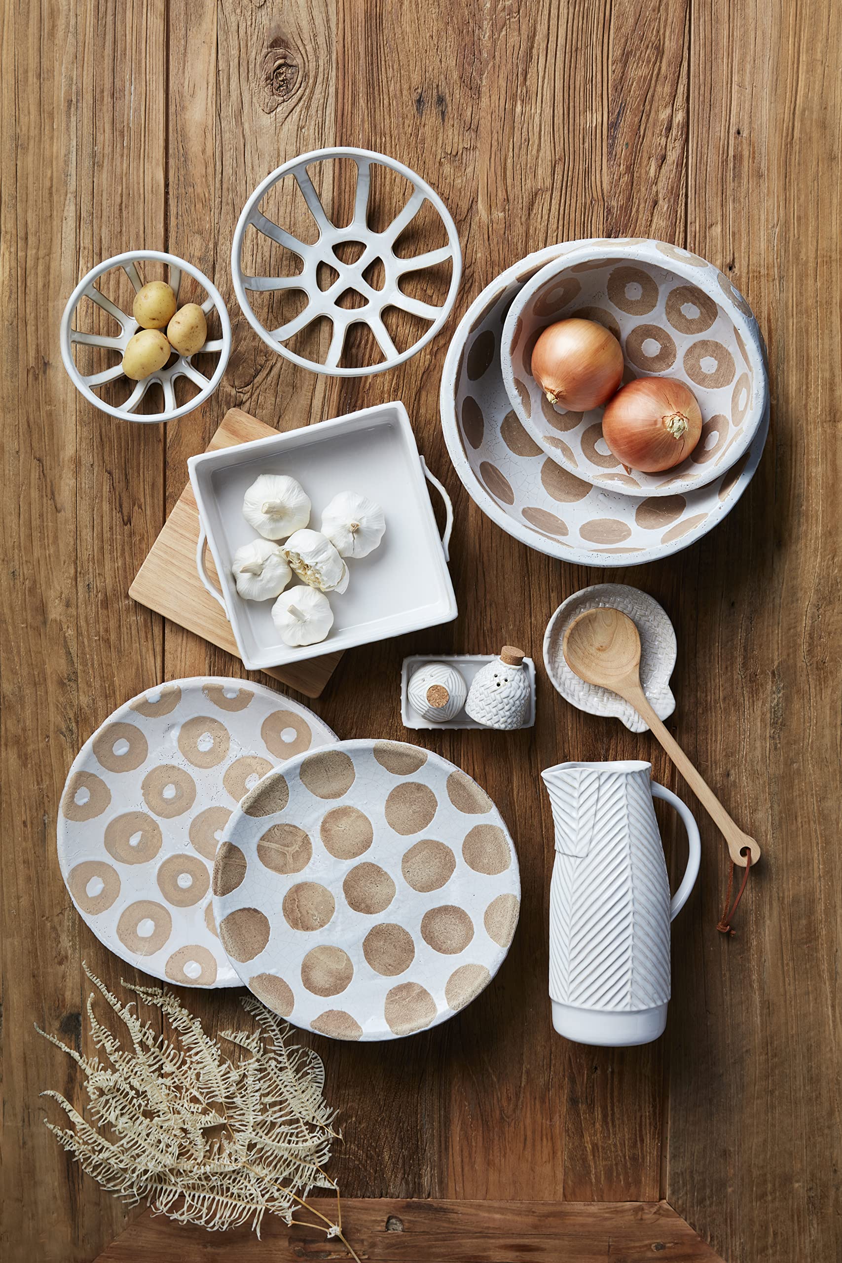 Amazon.com: Mud Pie Textured Stoneware Salt & Pepper Set