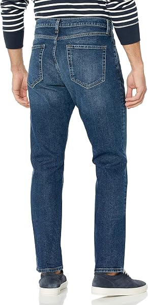 Amazon Essentials Men's Athletic-Fit Stretch Jean - 2