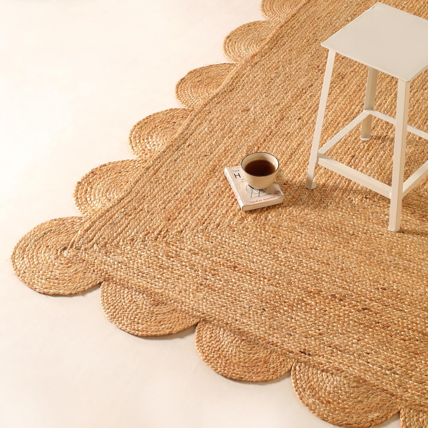 Scalloped Edge Jute Rug 3x5ft – Handwoven Natural Fiber Rug for Living Room, Bedroom, and Entryway, Rustic & Boho Style