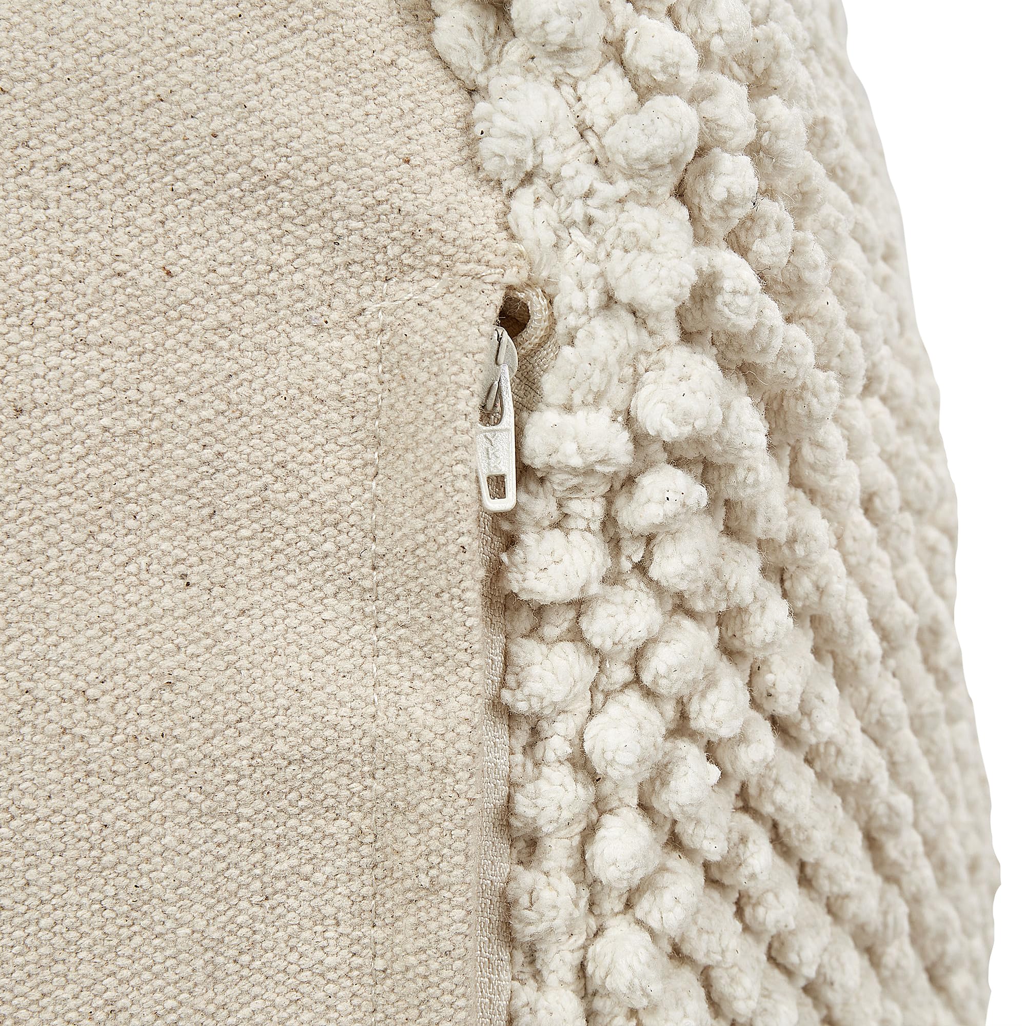 Puf otomana reposapiés escabel cuadrado textura estampado beige Joara
