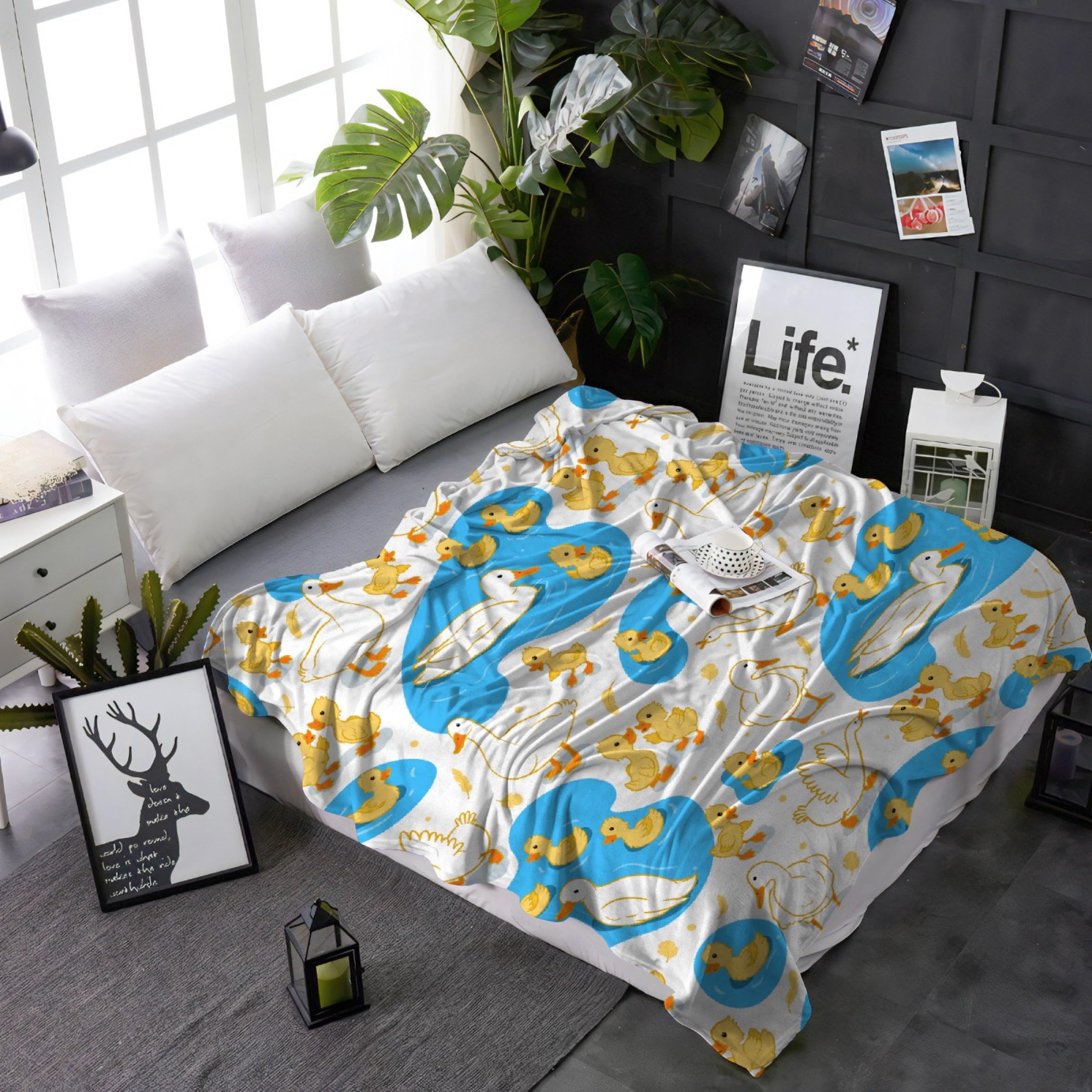Cute Duck Blanket Gifts for Lovers - Lightweight Soft Flannel White Throw for Couch, Bedding, Travel, Sofa - 40x50in Kid/Child Gift