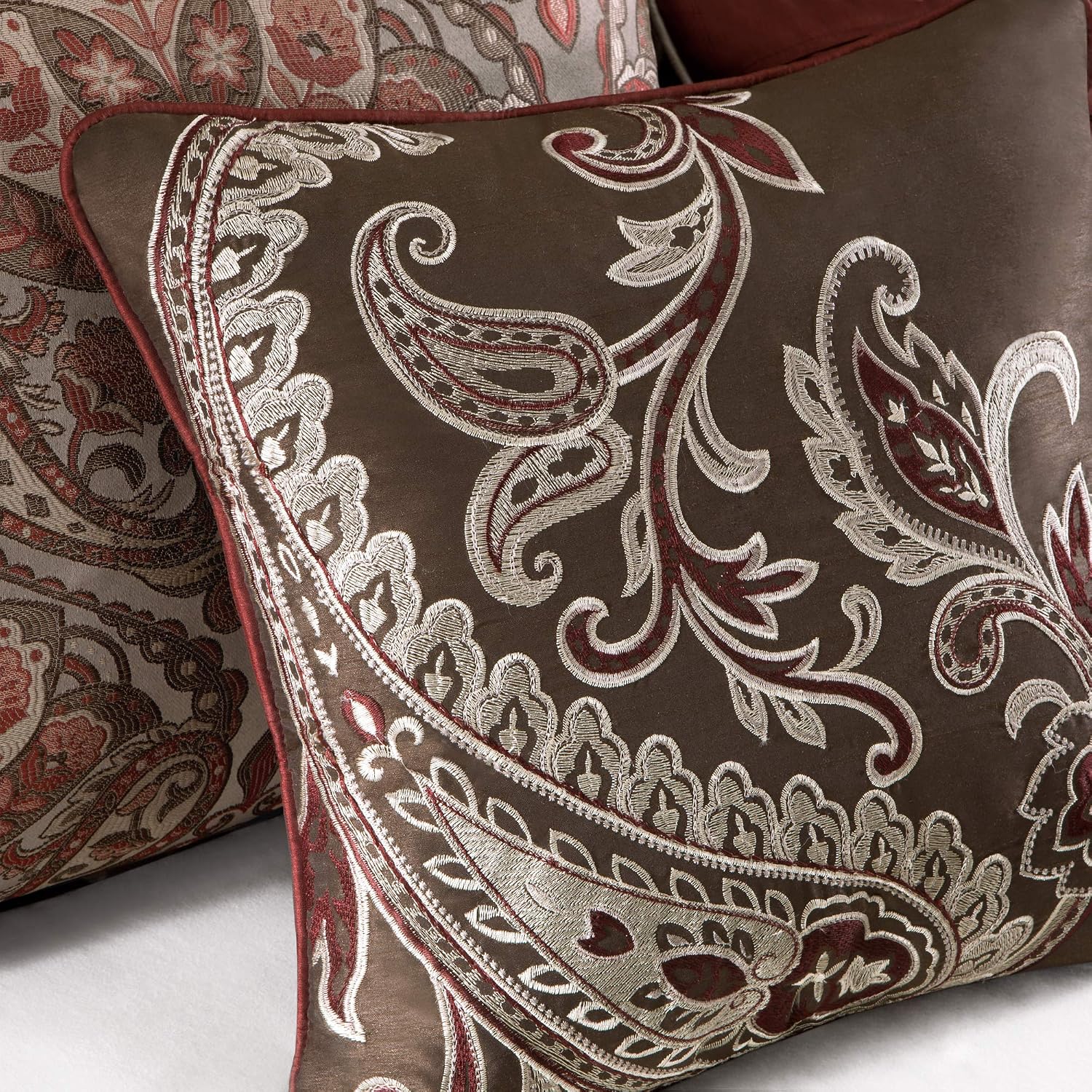 Madison Park Talbot 7 Piece Comforter Set Size: Queen, Red