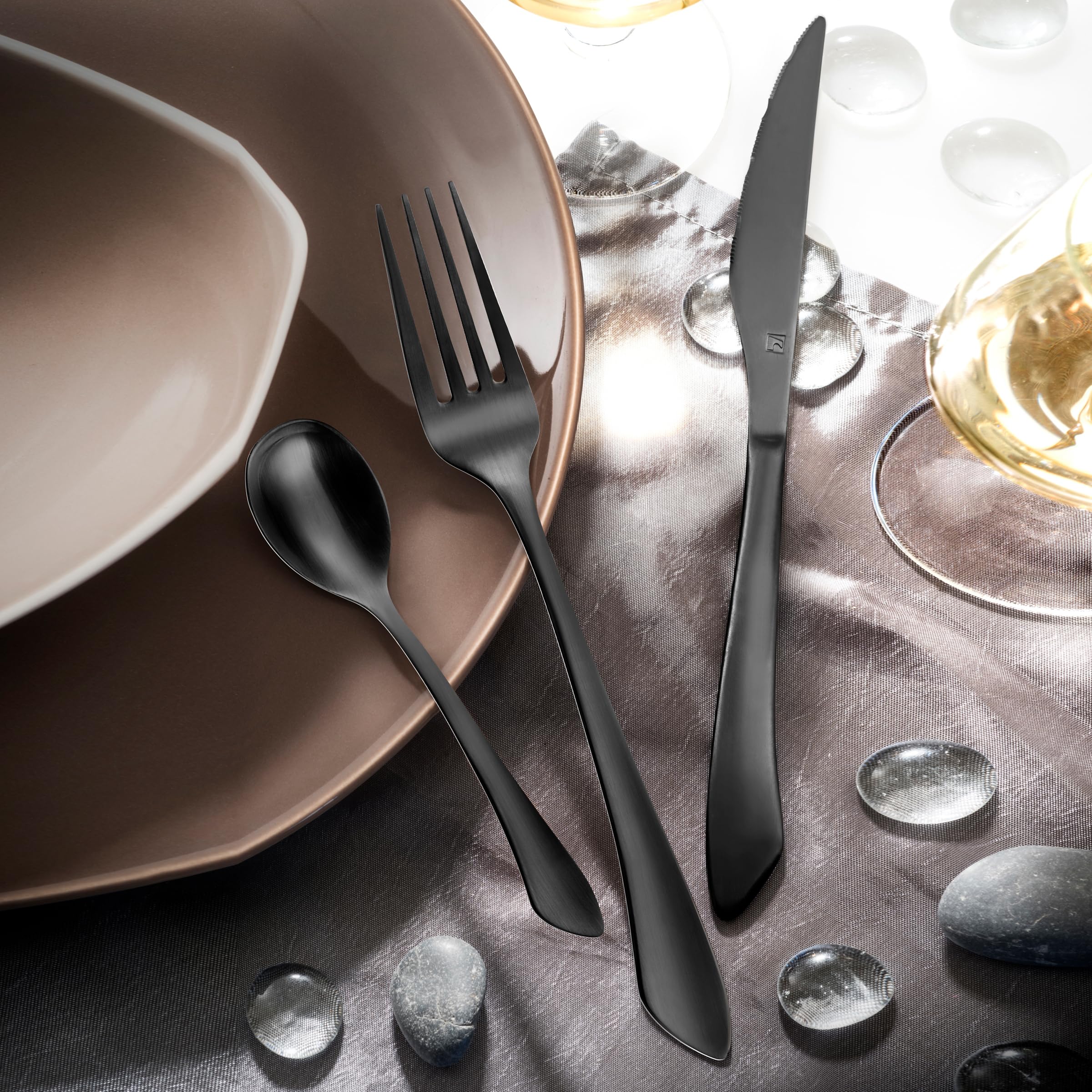 Amefa SOPRANO Besteckset 16-teilig - Goldenes Edelstahlbesteck