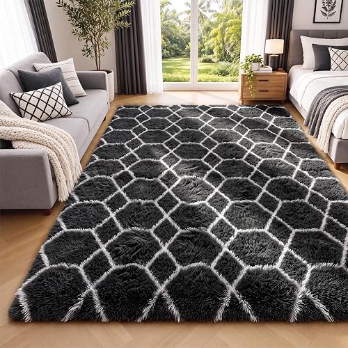 Area Rugs for Bedroom Living Room, 4x6 Fluffy Black and White Geometric Rug