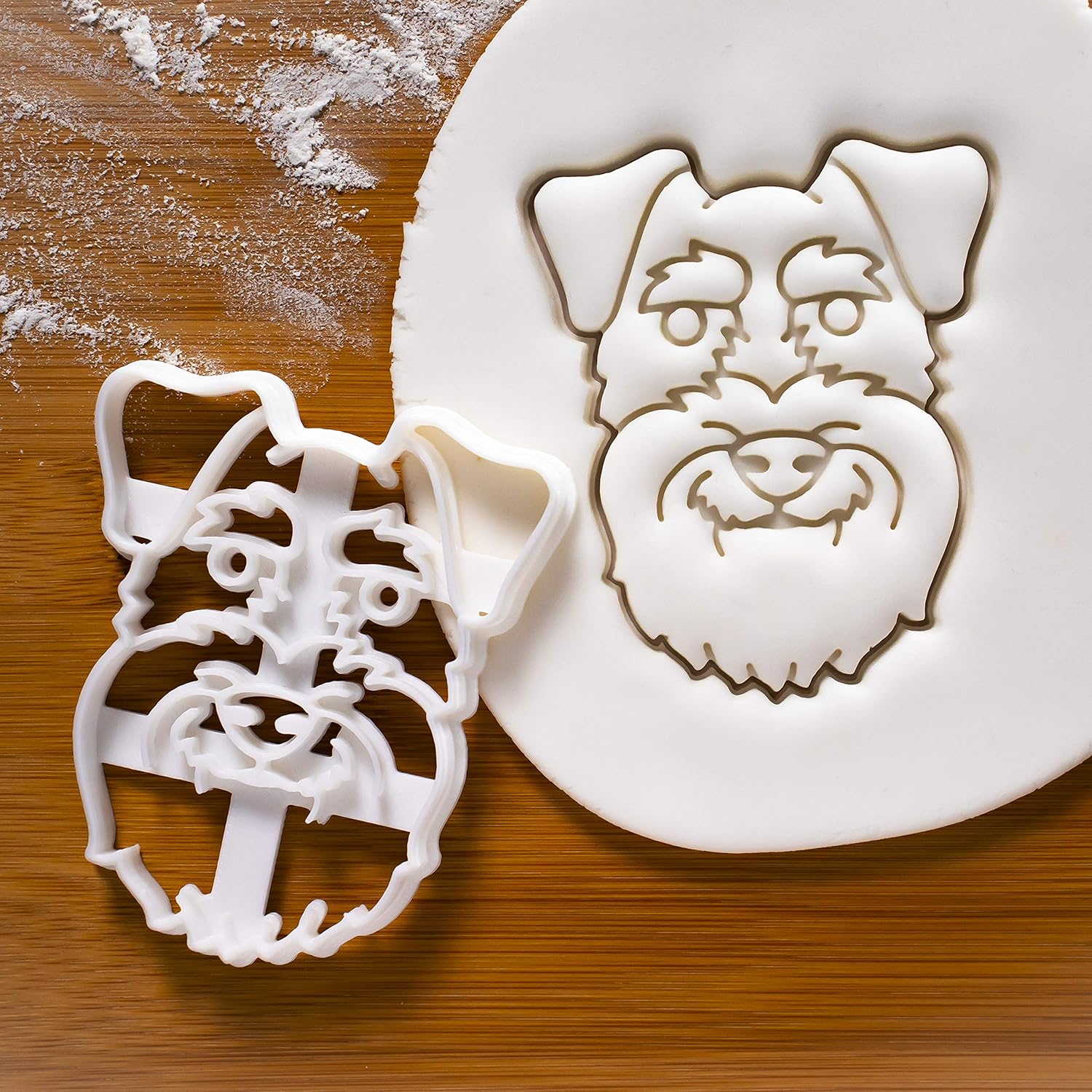 Set of 2 Mini Schnauzer cookie cutters (Designs: Body & Face), 2 pieces - Bakerlogy