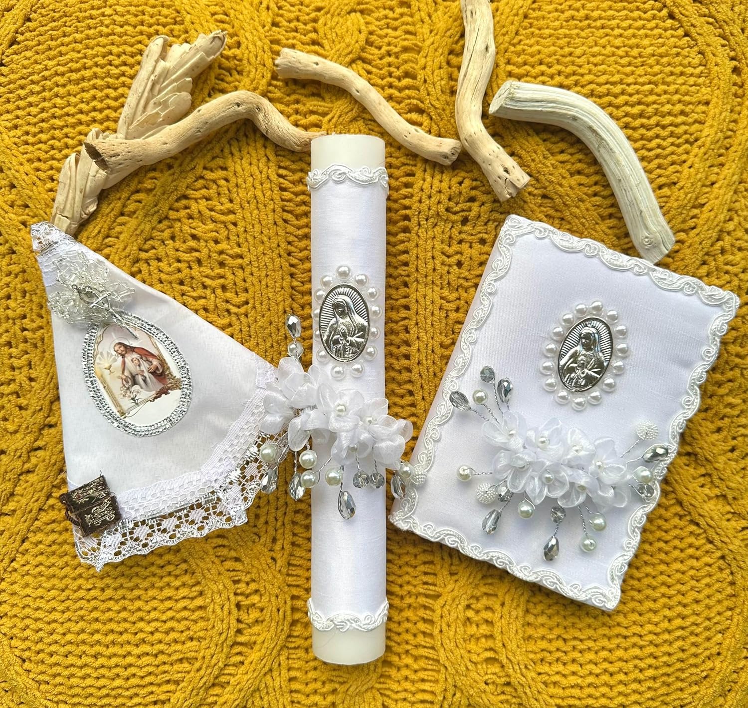 Set de Vela para Primera Comunión con Medalla de la Virgen de Guadalupe