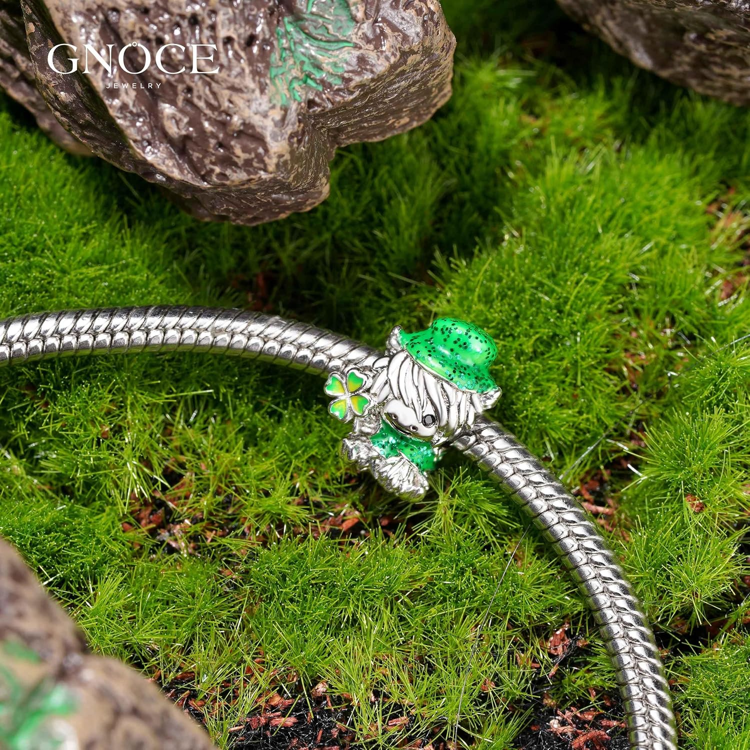 GNOCE St. Patrick's Day Highland Cow Glow-in-the-Dark Clover Charm Bracelet for Women, S925 Sterling Silver Pendant Charm for Women Wife, Valentine‘s Day, Mother’s Day Jewelry