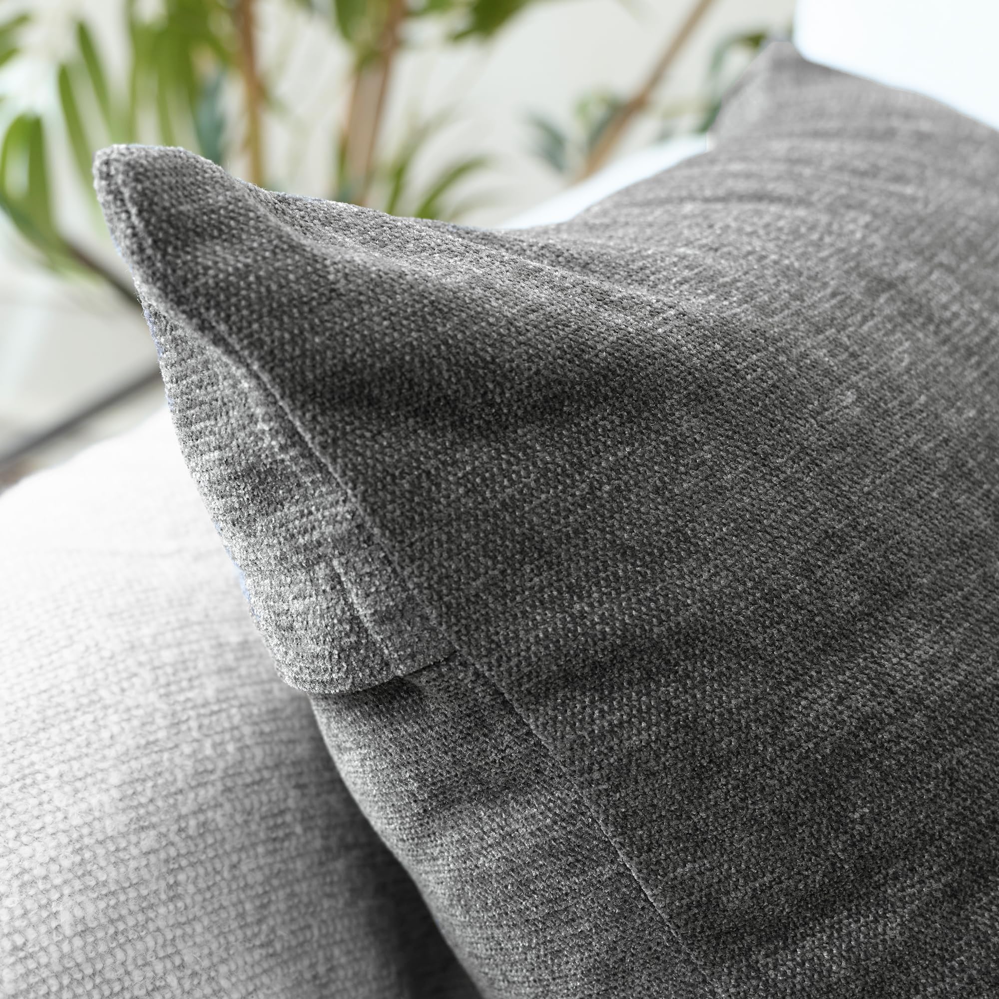 Encasa XO Fundas de Cojín de Chenilla Juego de 2 | Gris - (24"x24") (60x60 cm) | Fundas Decorativas de Cojín Cuadrado para Sofá, Decoración del Hogar, Sofá
