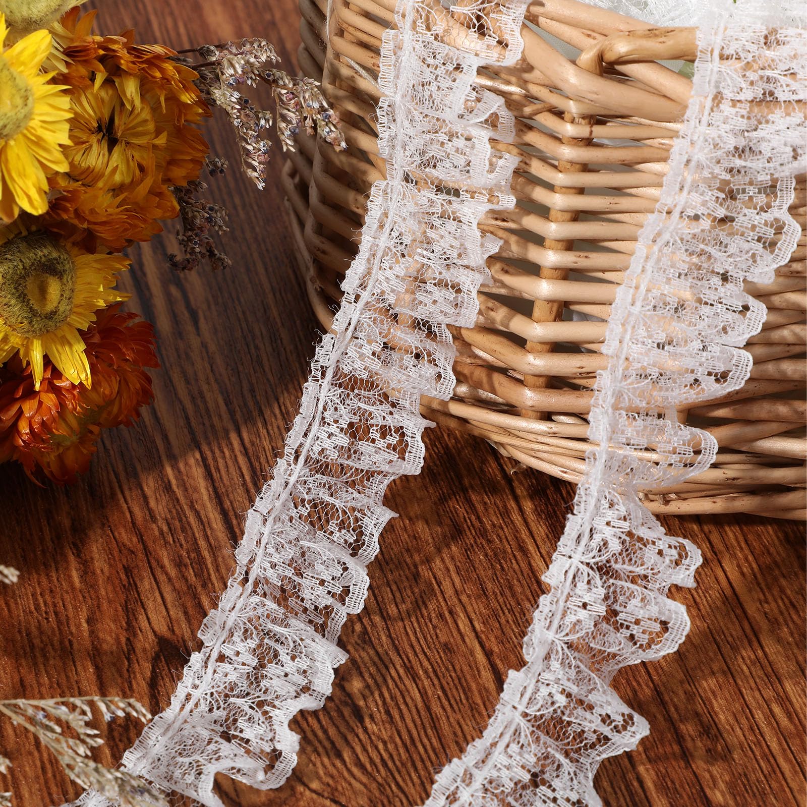 White Lace Ribbon 10 Meters Pleated Organza Lace Edge Gathered Mesh Trim Ribbon 2 Cm Width Vintage Style Edging Trimmings for Sewing Crafts and Decoration Veils Costumes Table Runner DIY Decor