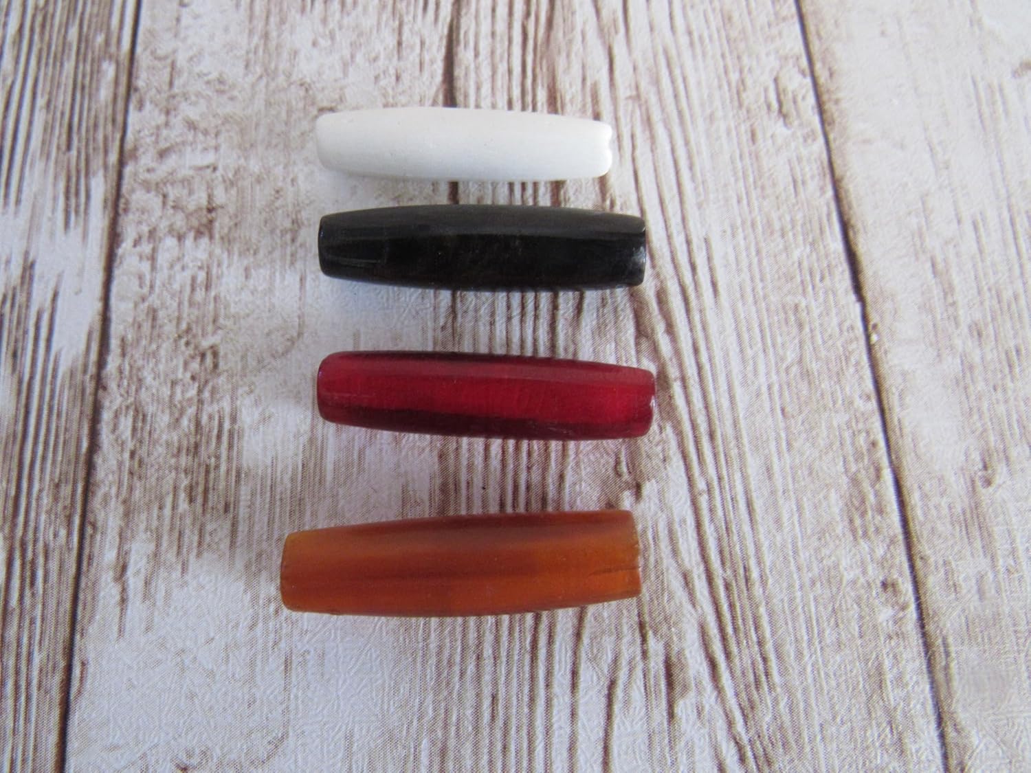 Genuine Black Buffalo Bone Hairpipe Beads (1 Inches / 100 Pieces) Native American Beads