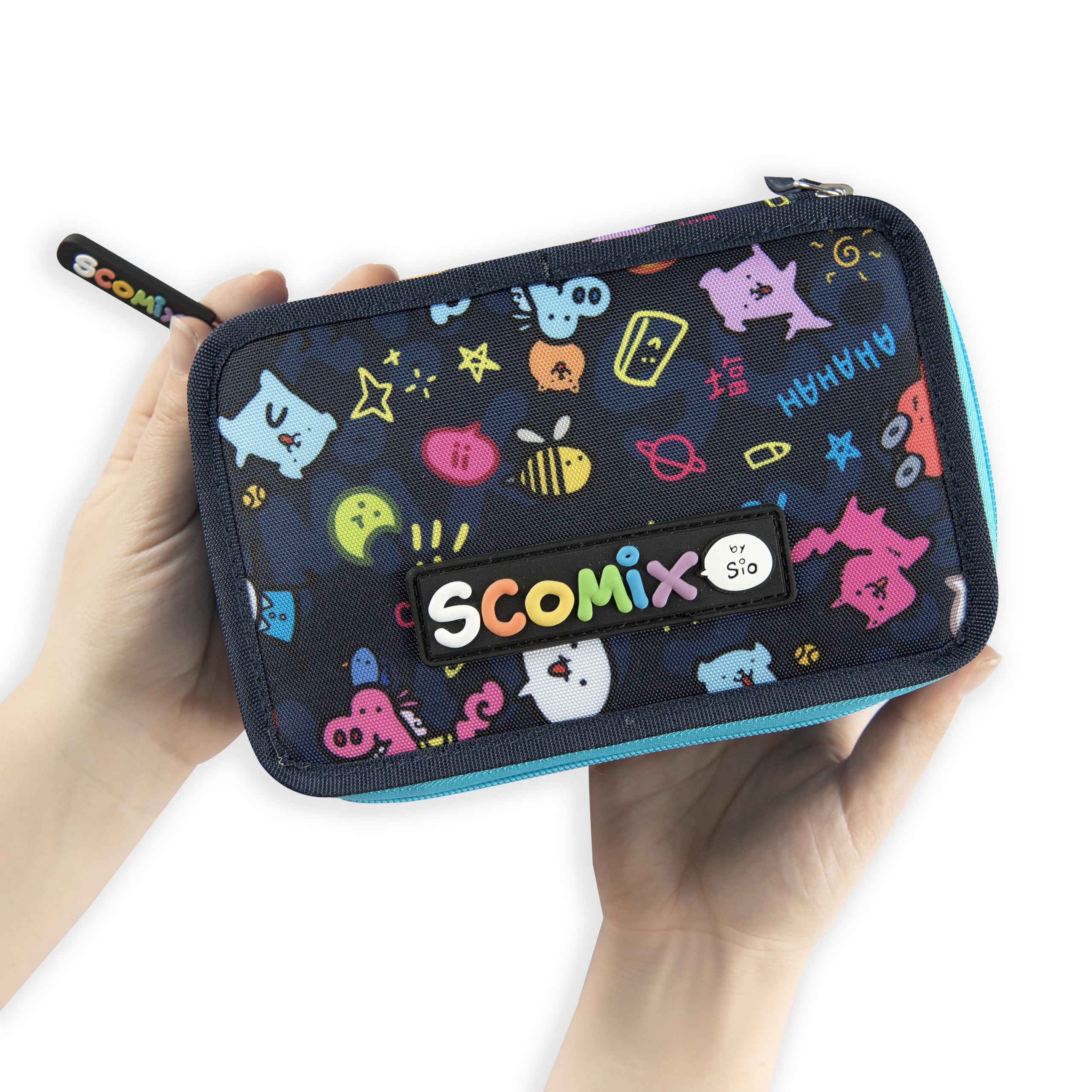 COMIX Scomix by Sio - Astuccio Scuola, Astuccio 3 Scomparti per Bambini e Ragazzi, con Set Cancelleria Incluso, 5 Etichette Adesive Portanome e Pratiche Chiusure a Zip, 20 x 13H x 7 cm, Blu