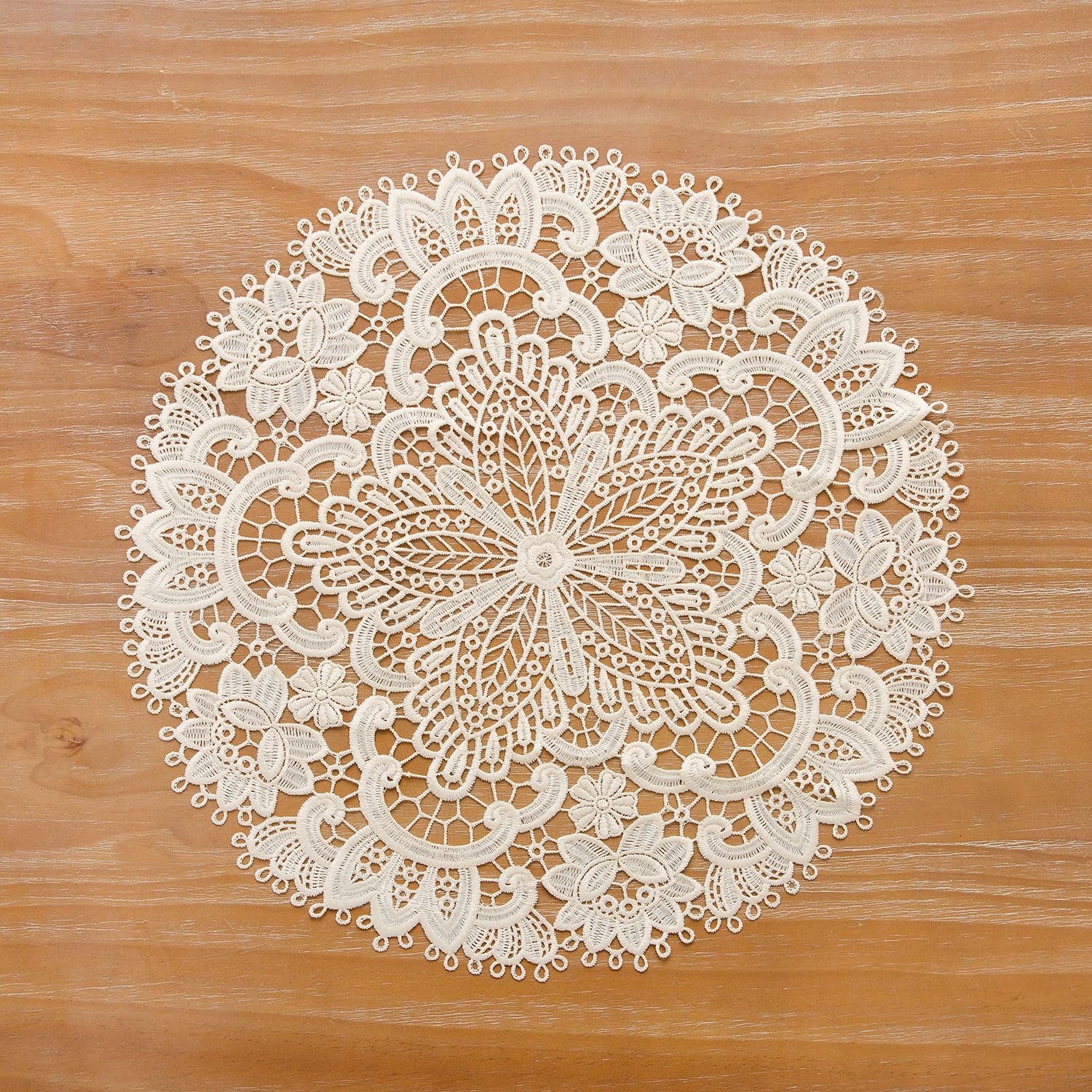 Amazon｜ダイニングテーブル用ラウンドレースプレースマット2枚セット