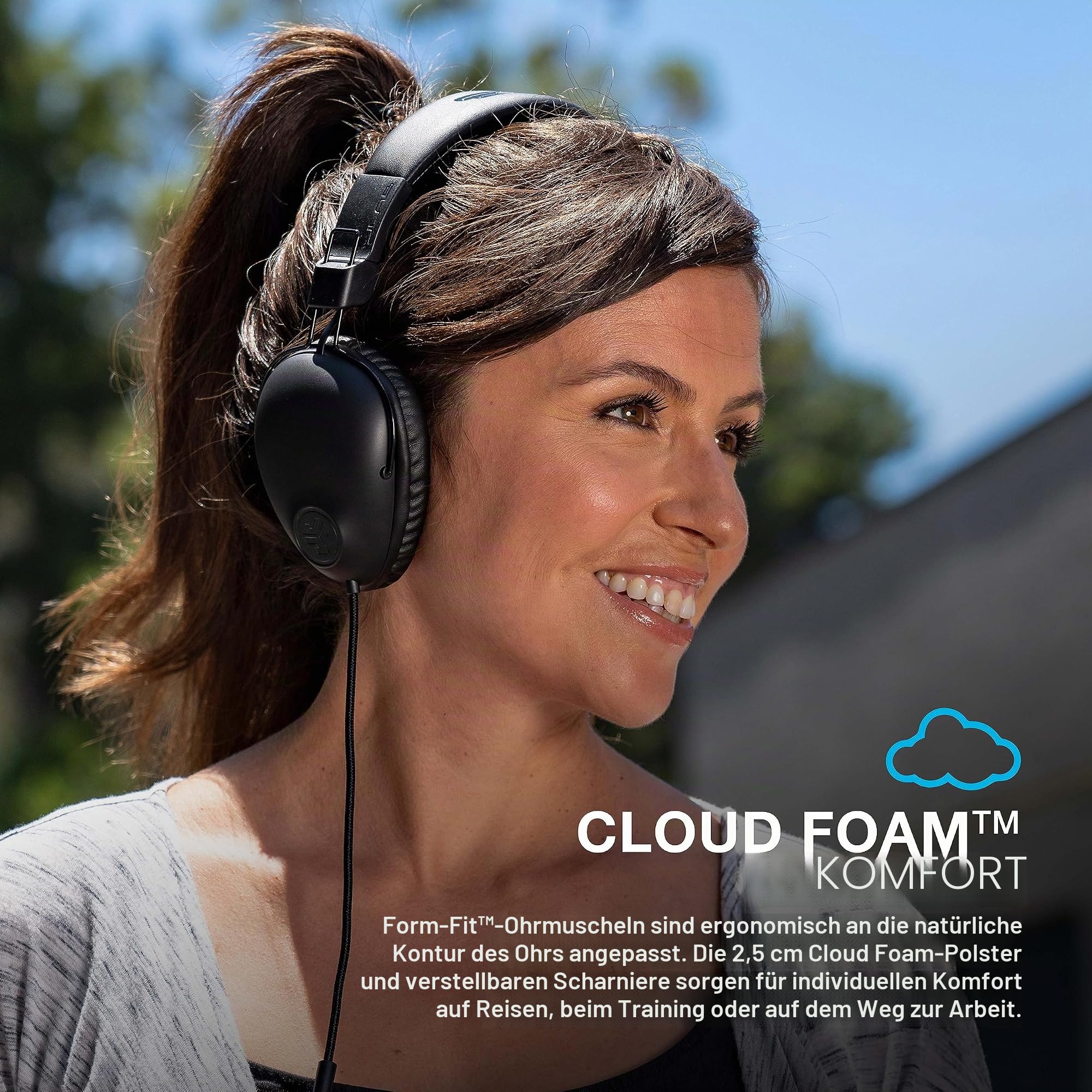 JLab Studio Pro Over-Ear Kopfhörer, Kabelgebundene Kopfhörer - Kabel ohne Verwicklungen - Ultra-Plüsch Kunstleder mit Cloud Foam Polstern - 40mm Neodym-Treiber mit C3 Sound, Schwarz