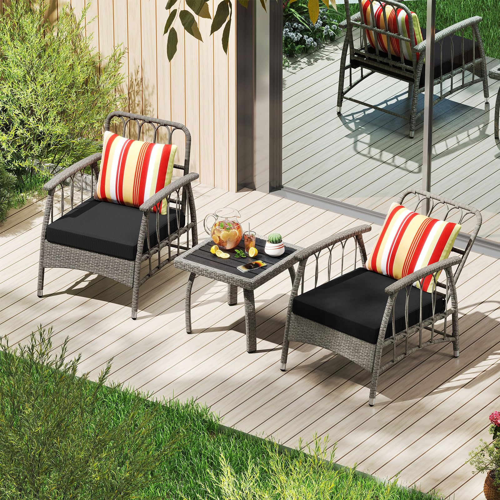 GIANTEX Set da 3 Pezzi Poltrone e Tavolo per Esterni, 2 Sedie con Cuscini, Tavolo in Rattan Regolabile
