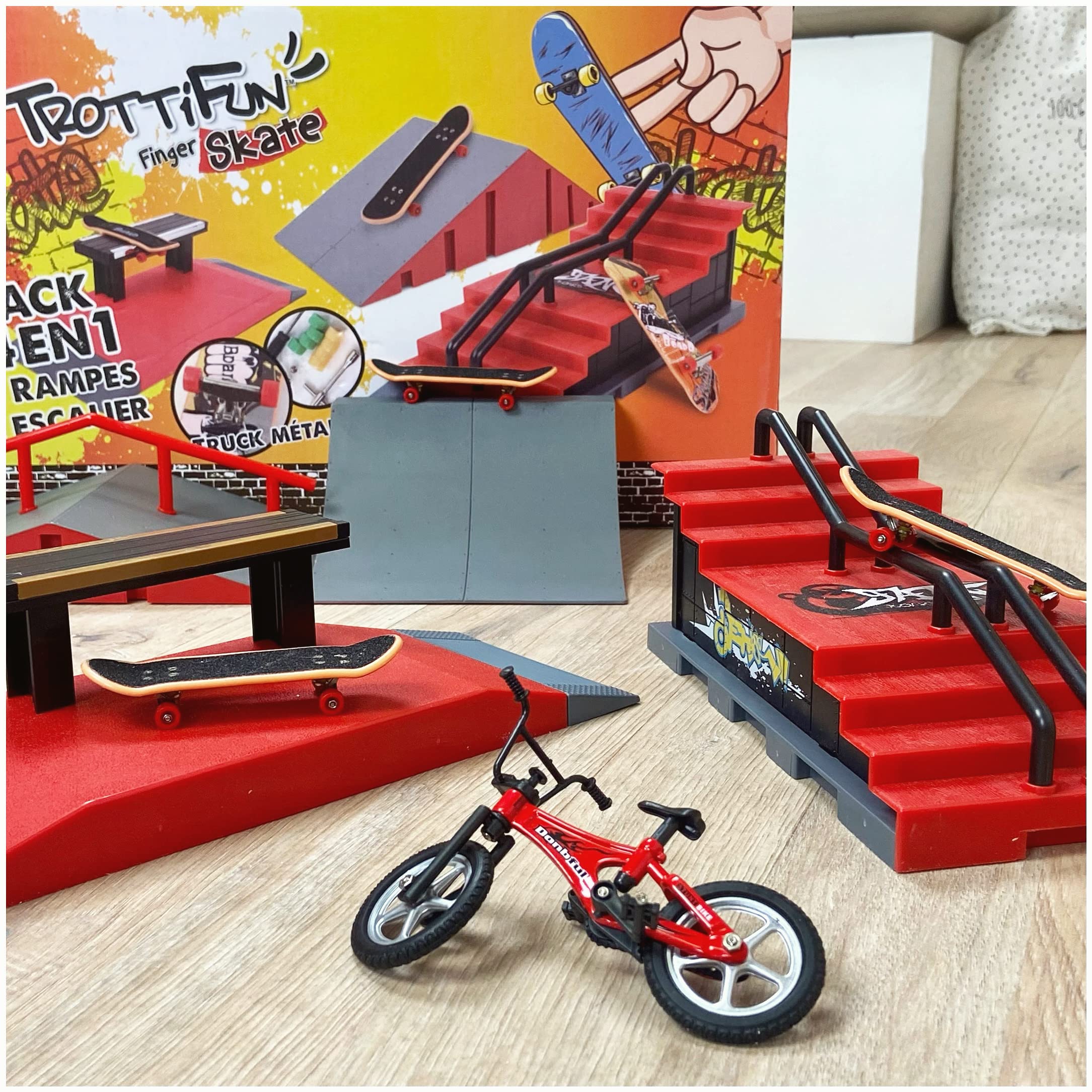 Set 3 Finger Skates, 4 Rampes et 1 Vélo - 031439 - Métal et Plastique - Skateboard - Doigt - Jouet Enfant - Anniversaire - Cadeau - Planche à Roulette - À Partir de 3 Ans